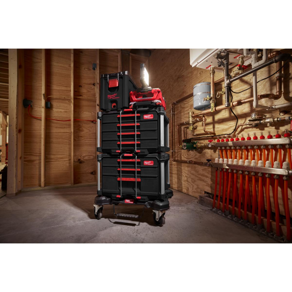 Milwaukee PACKOUT Koffer mit 4 Schubladen 560 x 410 x 360 mm