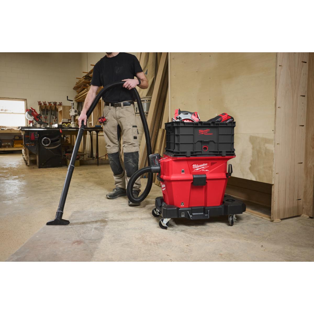 Milwaukee Akku-Staubsauger XXX M18FVC23L-0