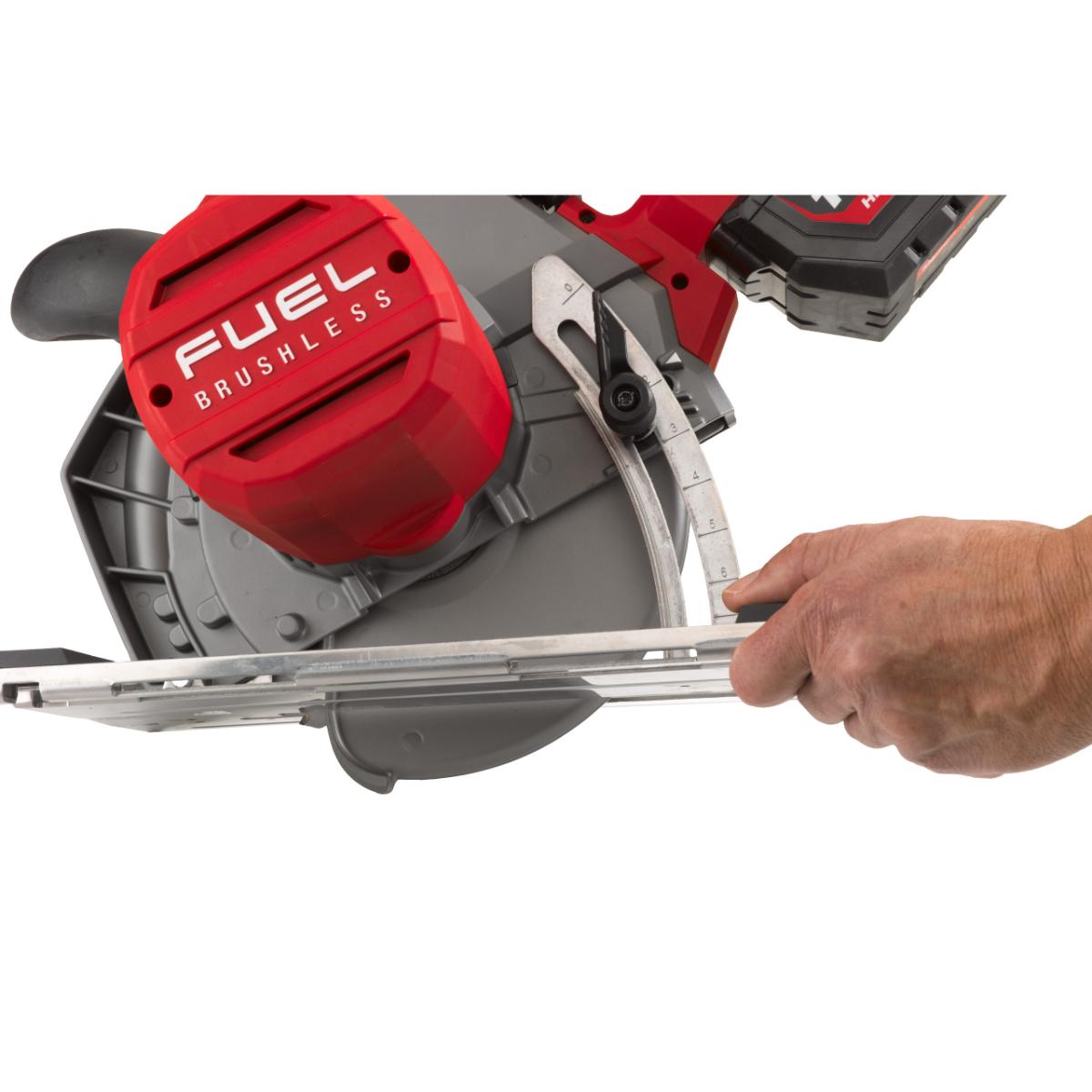 Milwaukee FUEL Akku-Metallkreissäge M18 FMCS66-0C