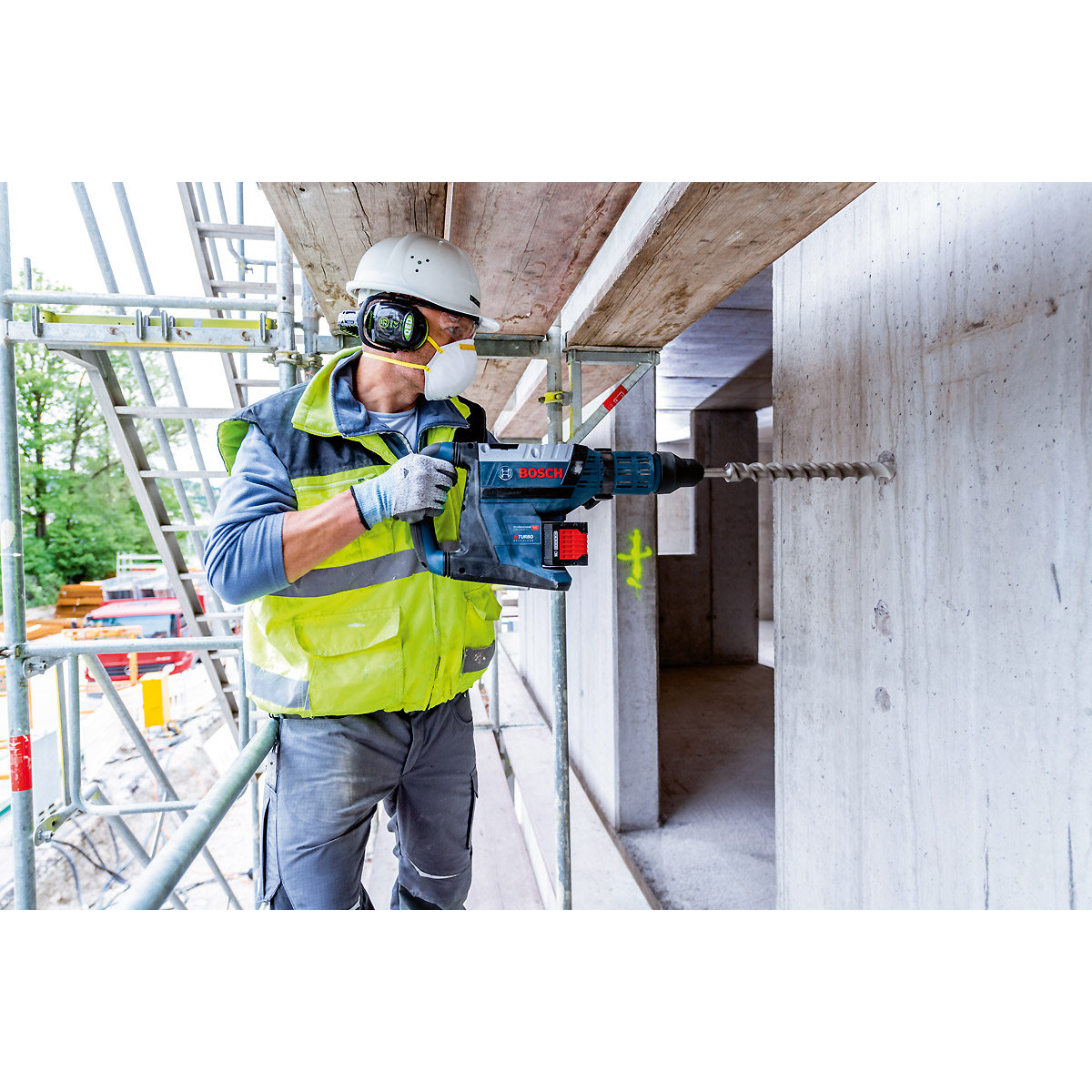 Bosch Akku-Bohrhammer BITURBO mit SDS max GBH 18V-45 C, Solo Version, Handwerkerkoffer