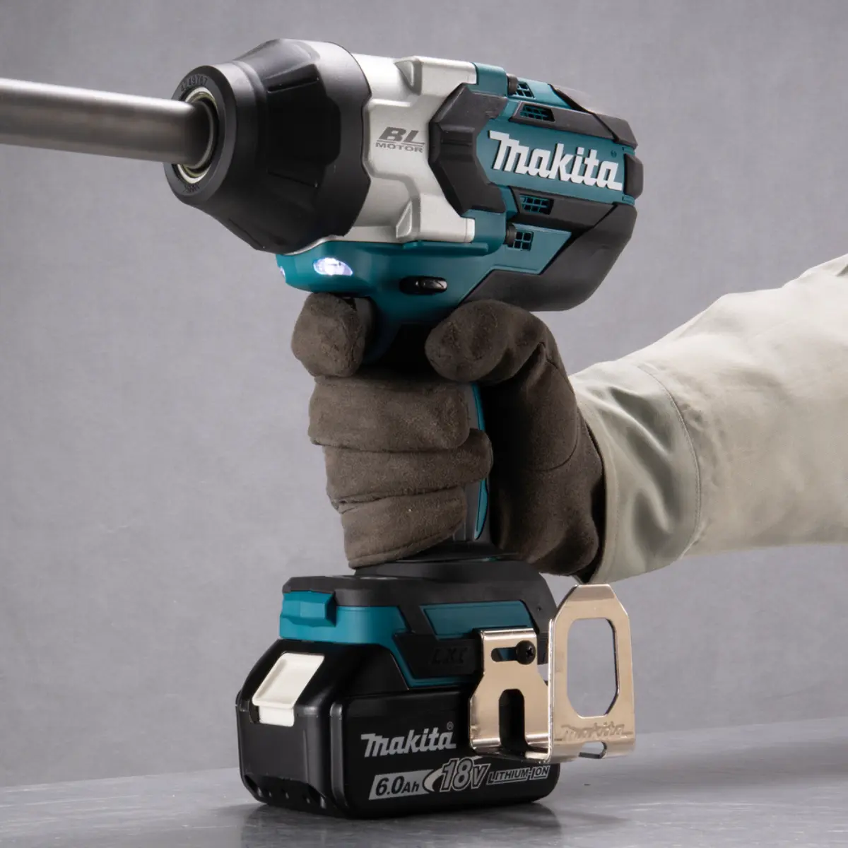 Makita Akku-Schlagschrauber LXT 18V 3/4 Zoll 1.360 Nm - Langschaft Version - DTW1005Z