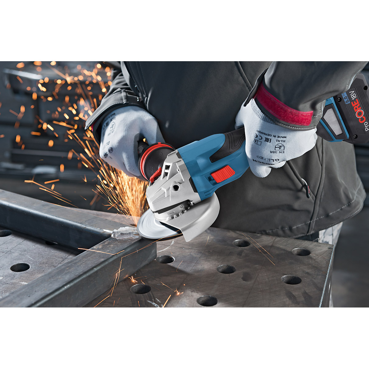 Bosch Akku-Winkelschleifer BITURBO GWS 18V-15 C, Solo Version, Zusatzhandgriff, L-BOXX