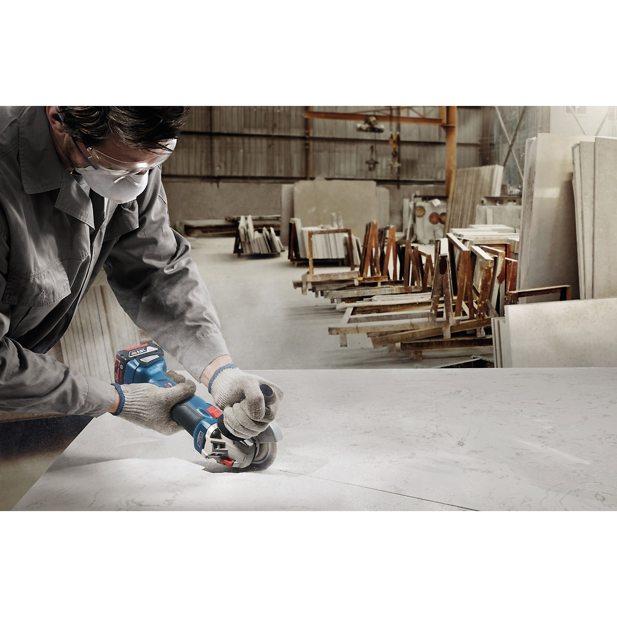 Bosch Akku-Winkelschleifer GWS 18V-10, Solo Version, L-BOXX