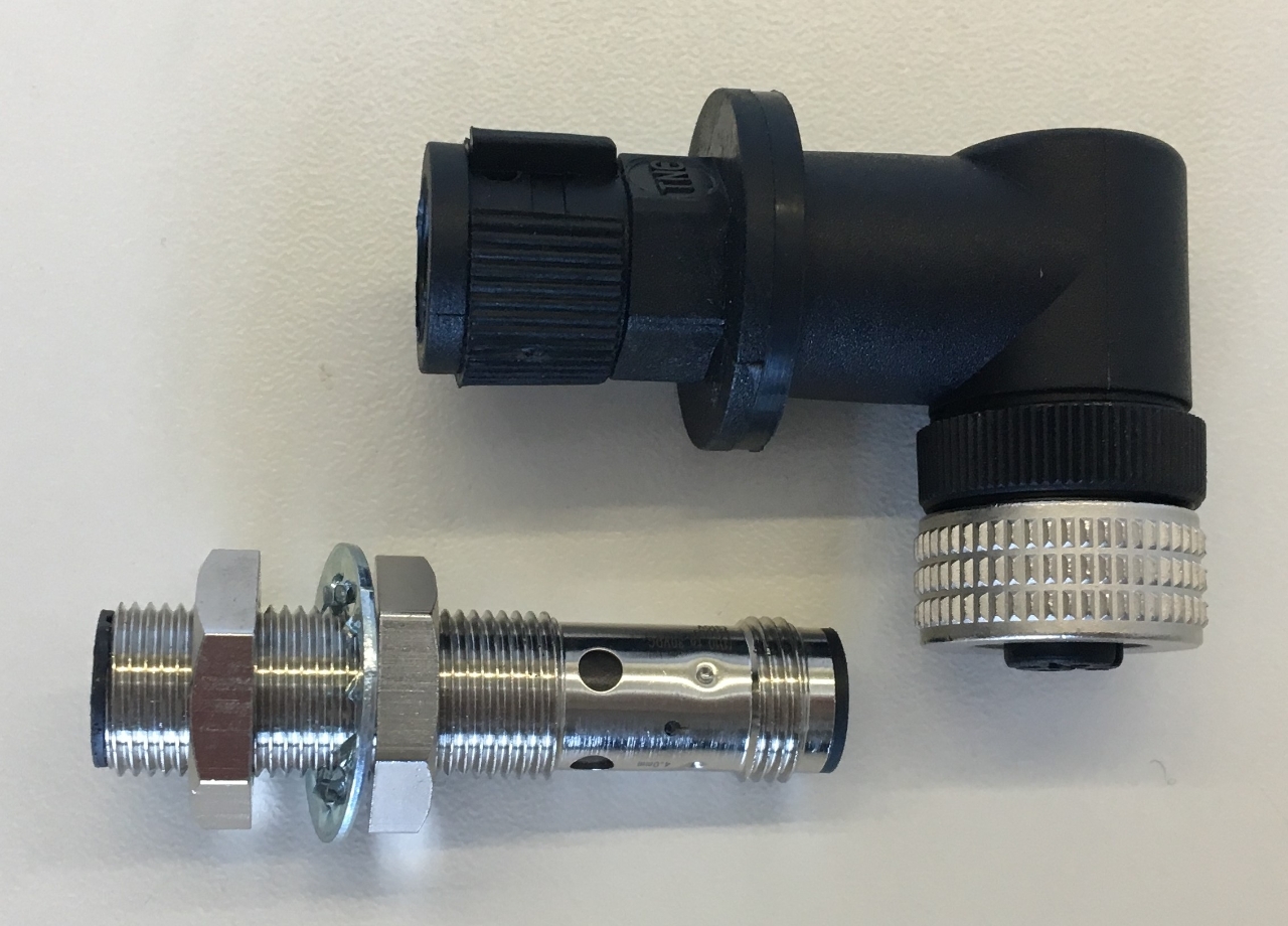 ELMAG Näherungschalter inkl. Stecker