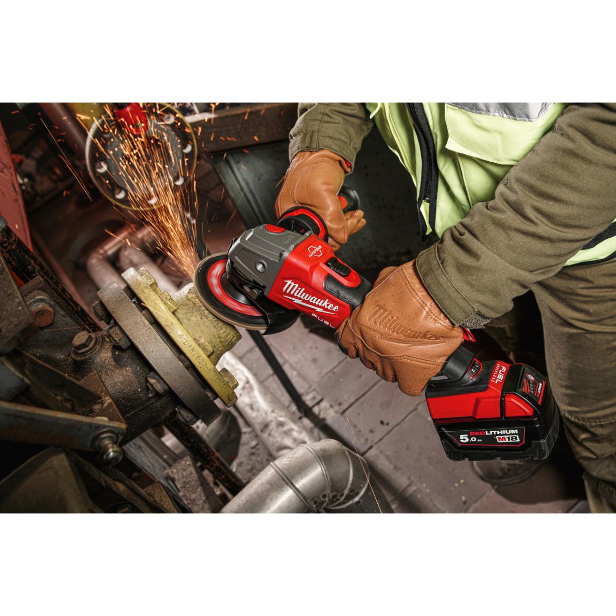 Milwaukee M18 FUEL 125mm Einstellbarer Akku-Winkelschleifer m. Bremse M18 FSAGV125XB-0X