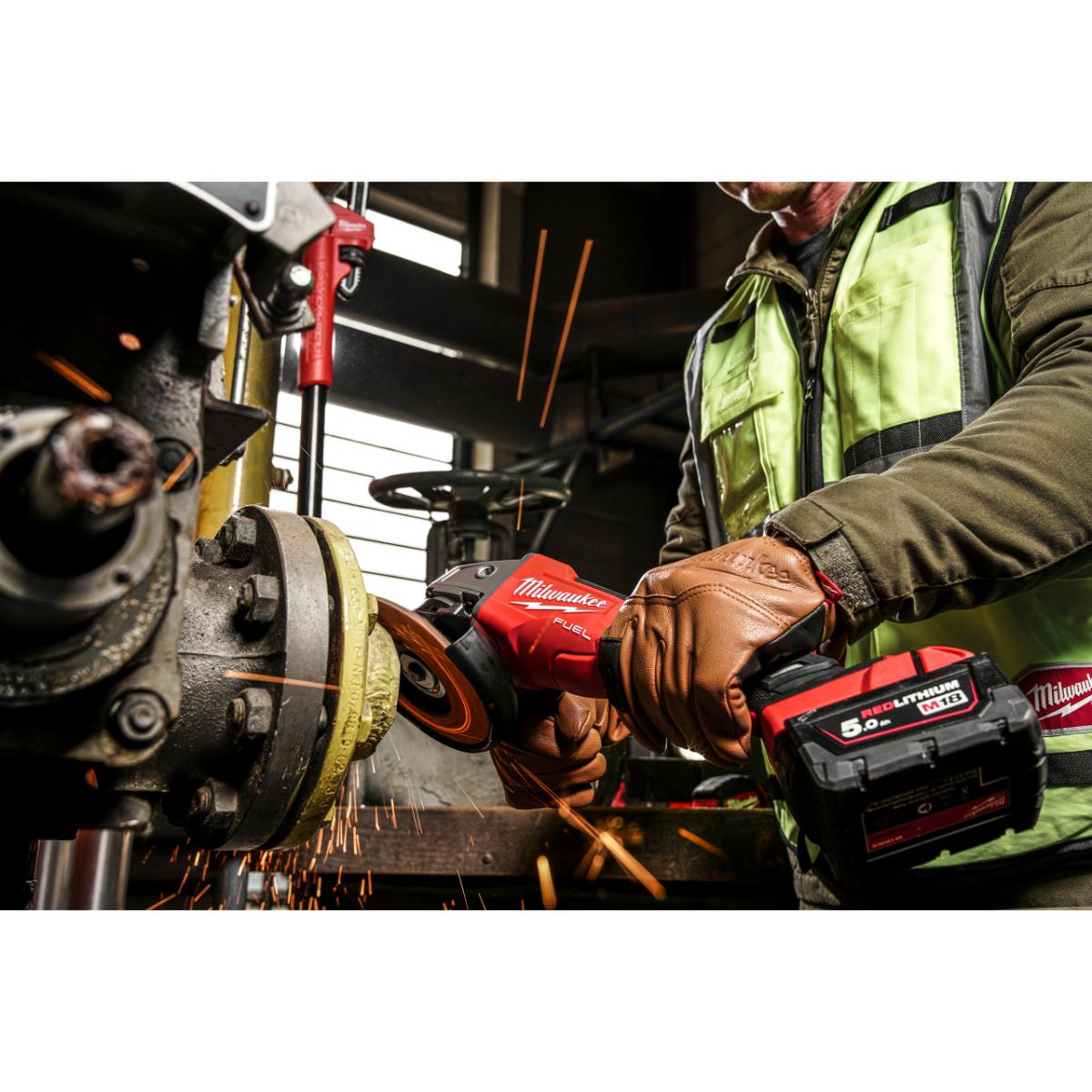 Milwaukee FUEL Einstellbarer Akku-Sicherheits-Winkelschleifer m. Bremse M18 FSAGV125XPDB-0X