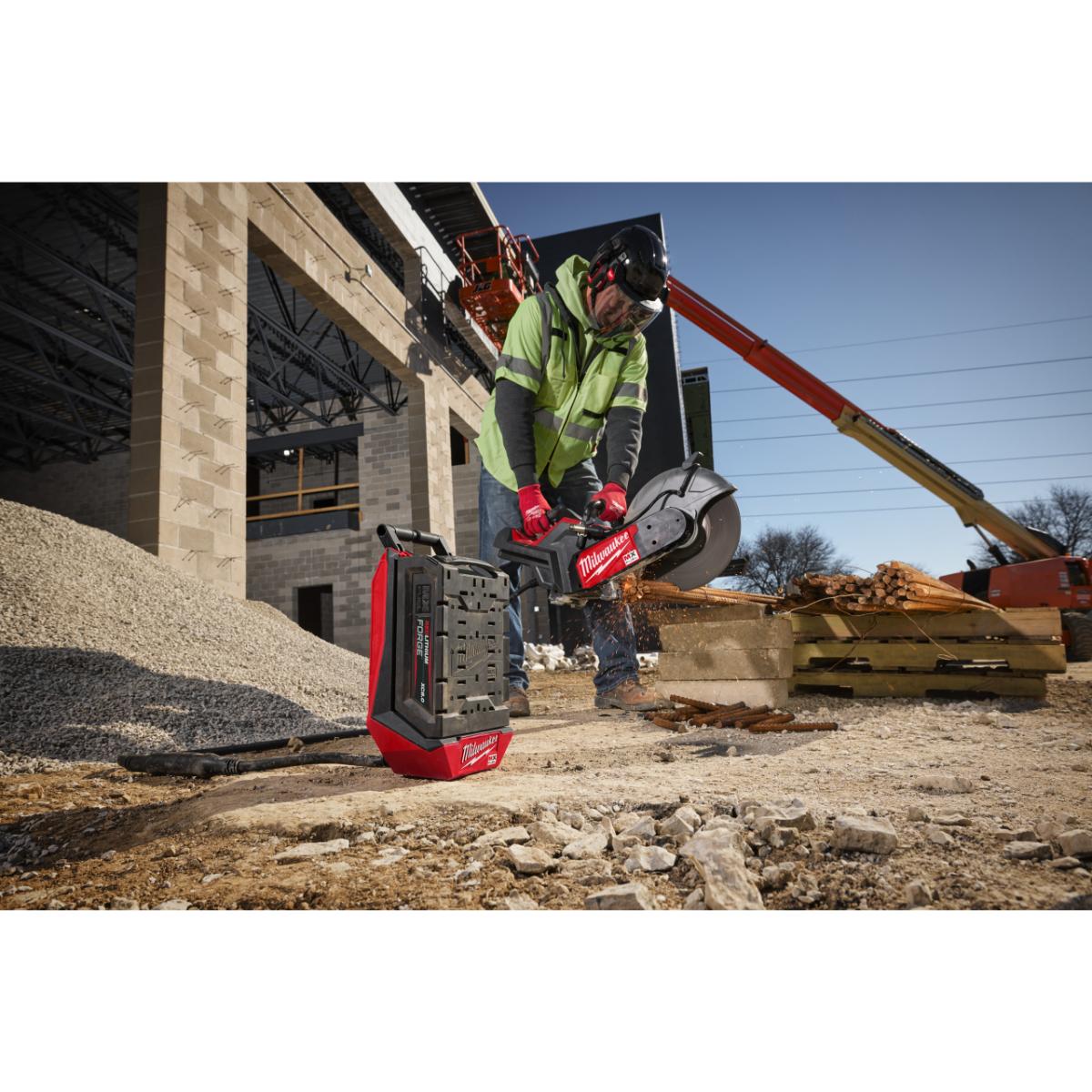 Milwaukee MX FUEL Rückentragbarer Akku-Adapter MXF PBE-0