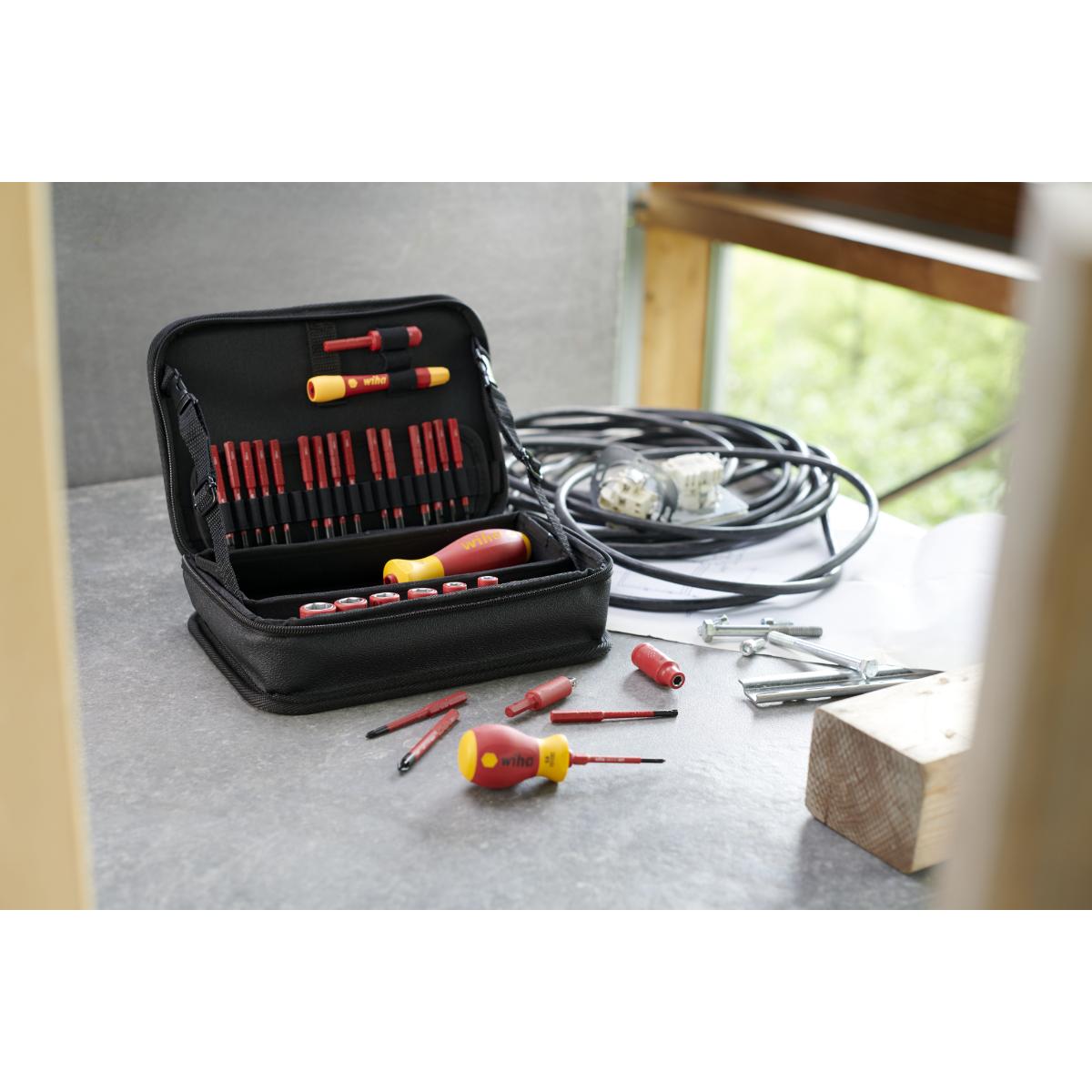 Wiha Werkzeug Set slimVario electric gemischt 32-teiliges Set mit Funktionstasche