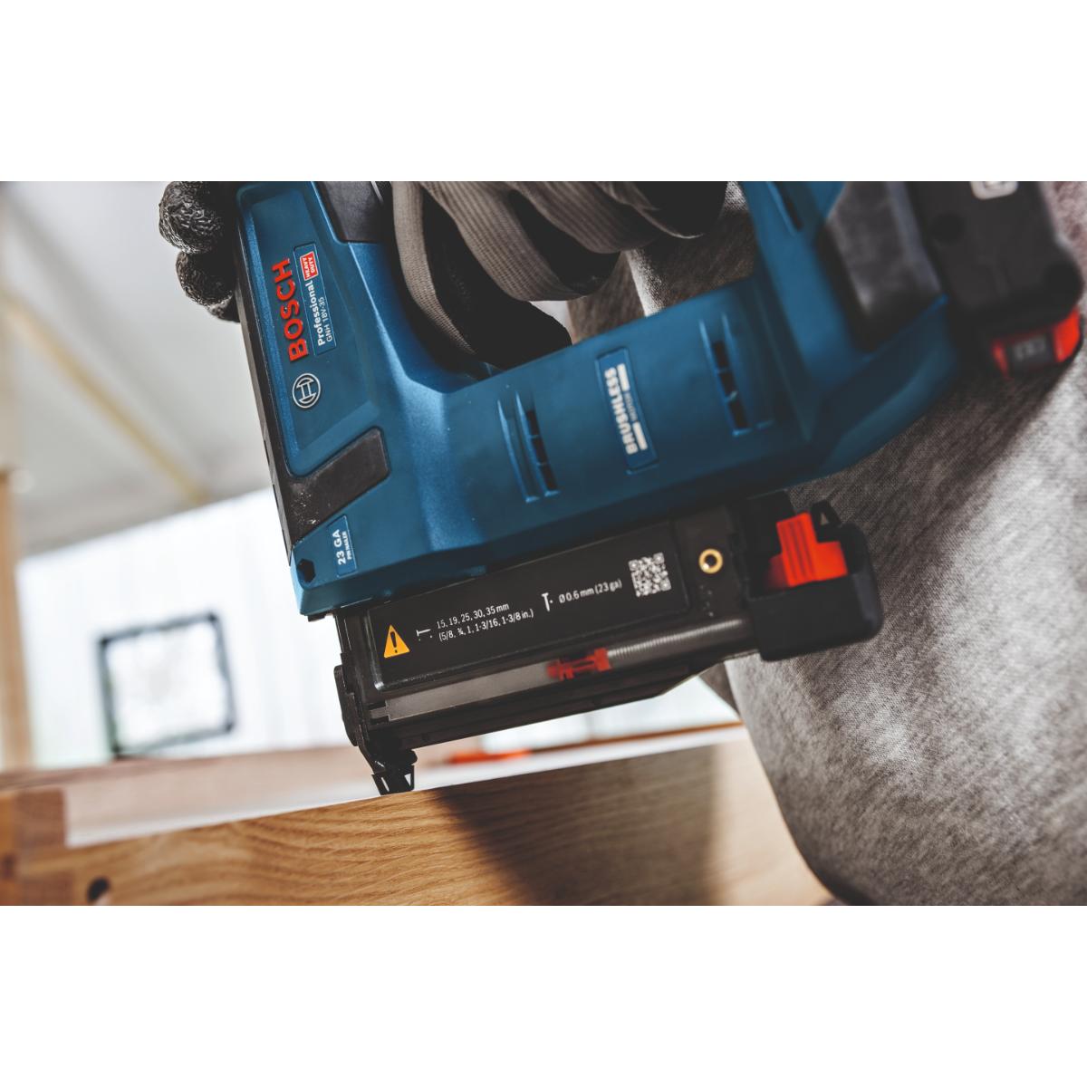 Bosch Akku-Holznagler GNH 18V-35