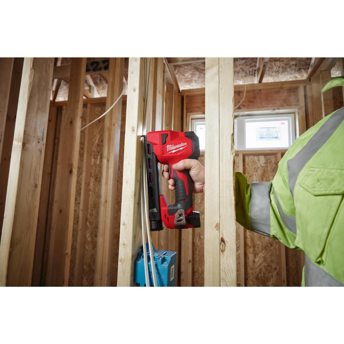 Milwaukee Akku-Tacker M12 BCST-0