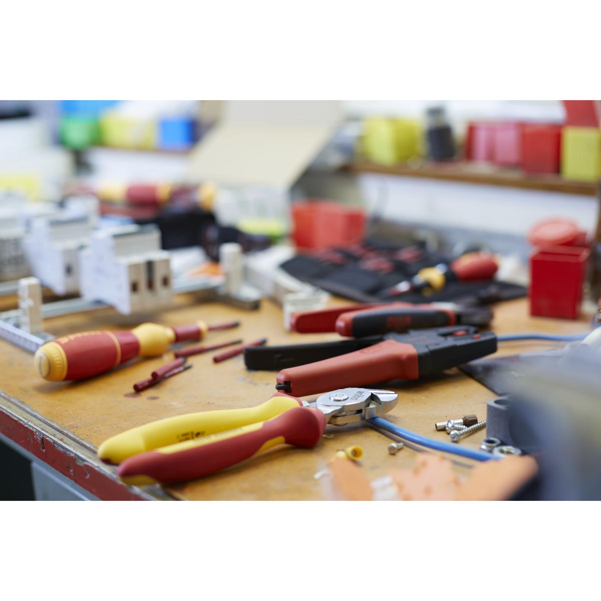 Wiha Hochleistungs-Seitenschneider BiCut Professional mit DynamicJoint umschaltbar
