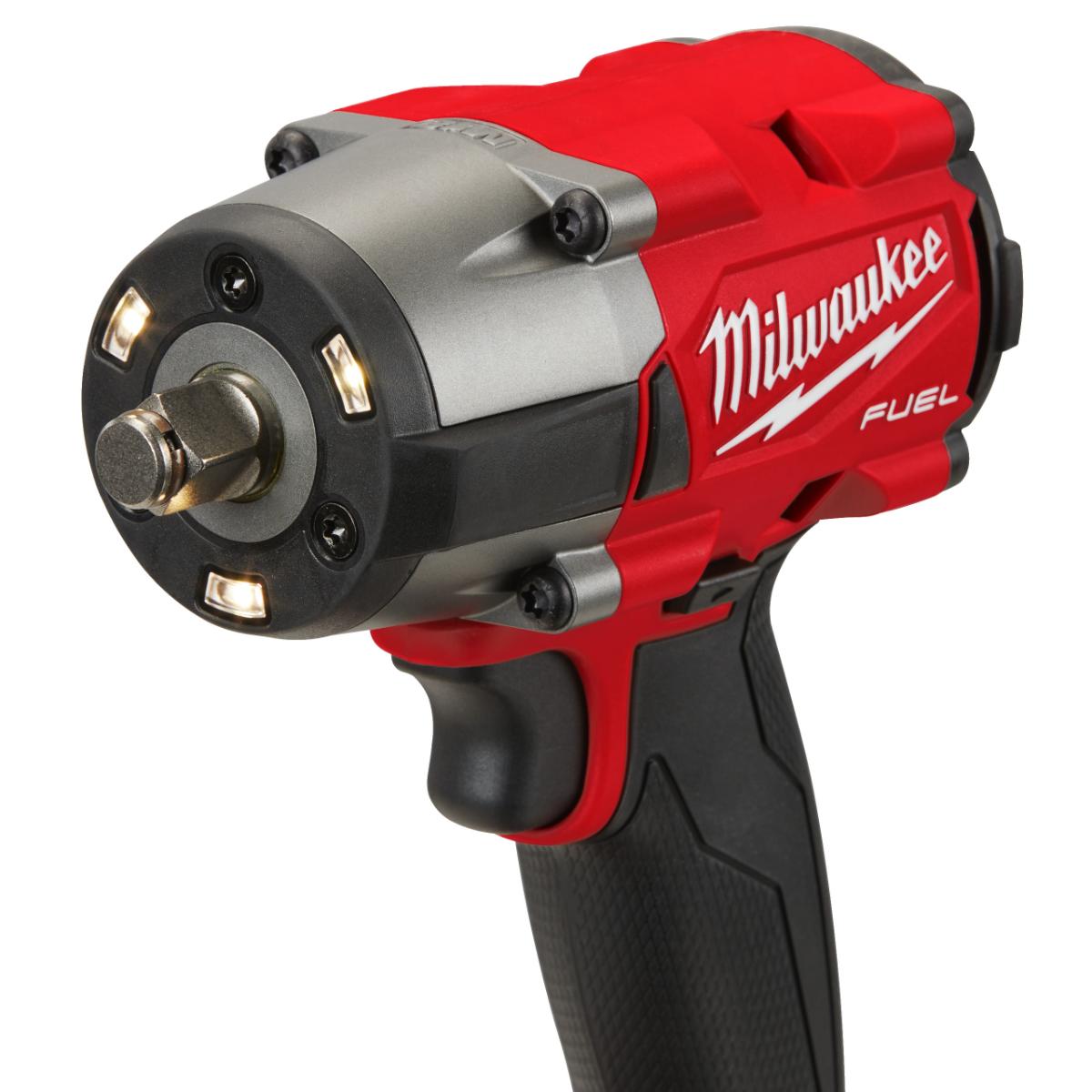 Milwaukee FUEL Akku-Schlagschrauber 1/2 Zoll Vierkant Sprengring M18 FMTIW2F12-502X
