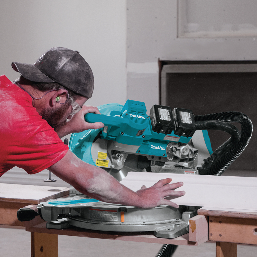 Makita Akku-Kapp- und Gehrungssäge - DLS111ZU