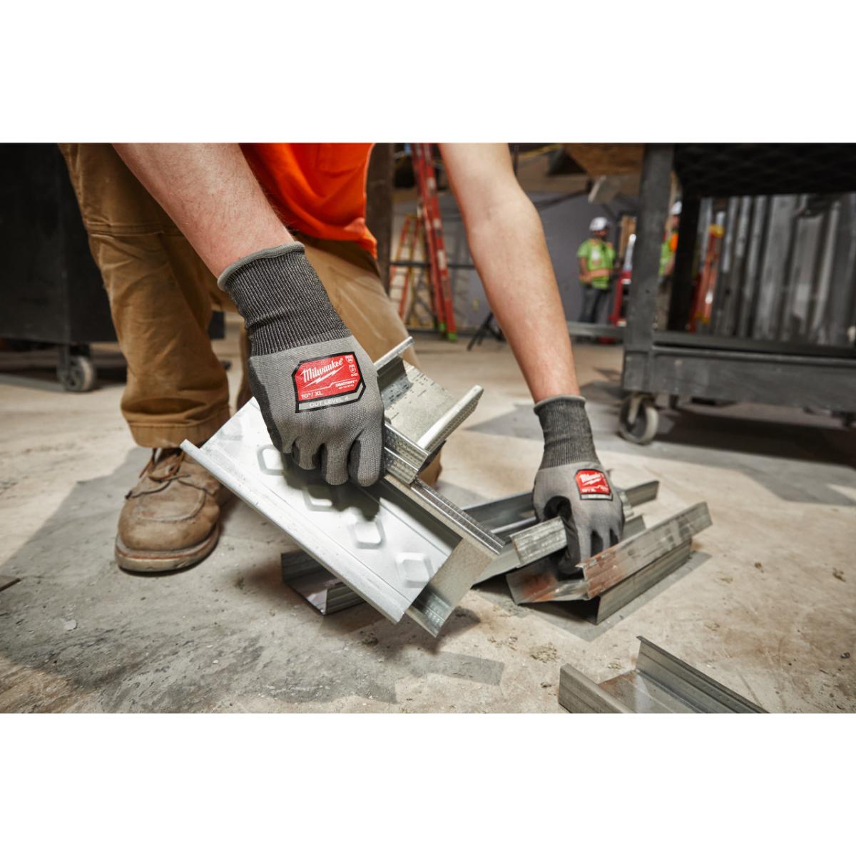 Milwaukee HI-DEX Schnittschutzhandschuhe Klasse D