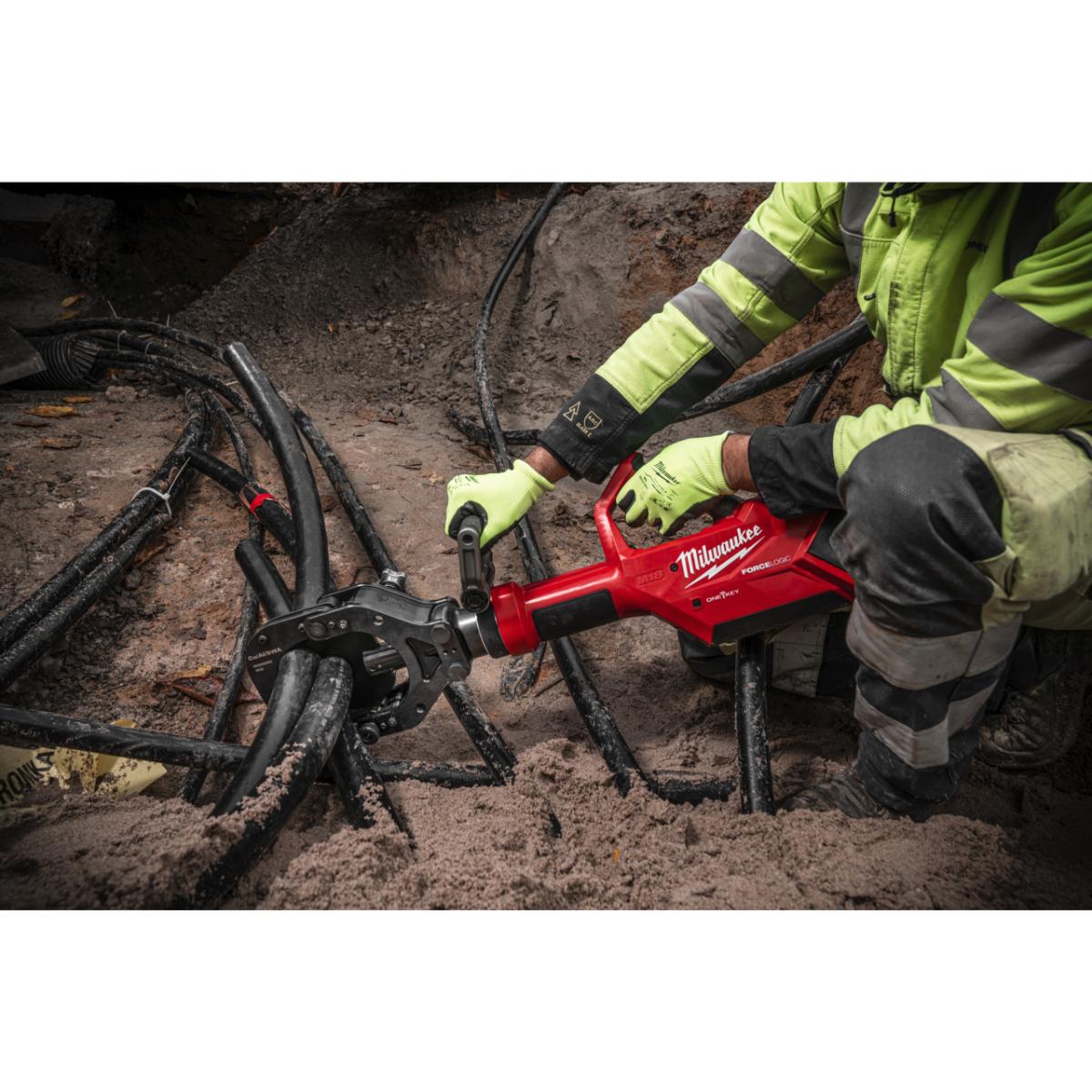 Milwaukee Force Logic 125mm Hydr. Akku - Sicherheits - Kabelschneider M18HCC125 - 801C