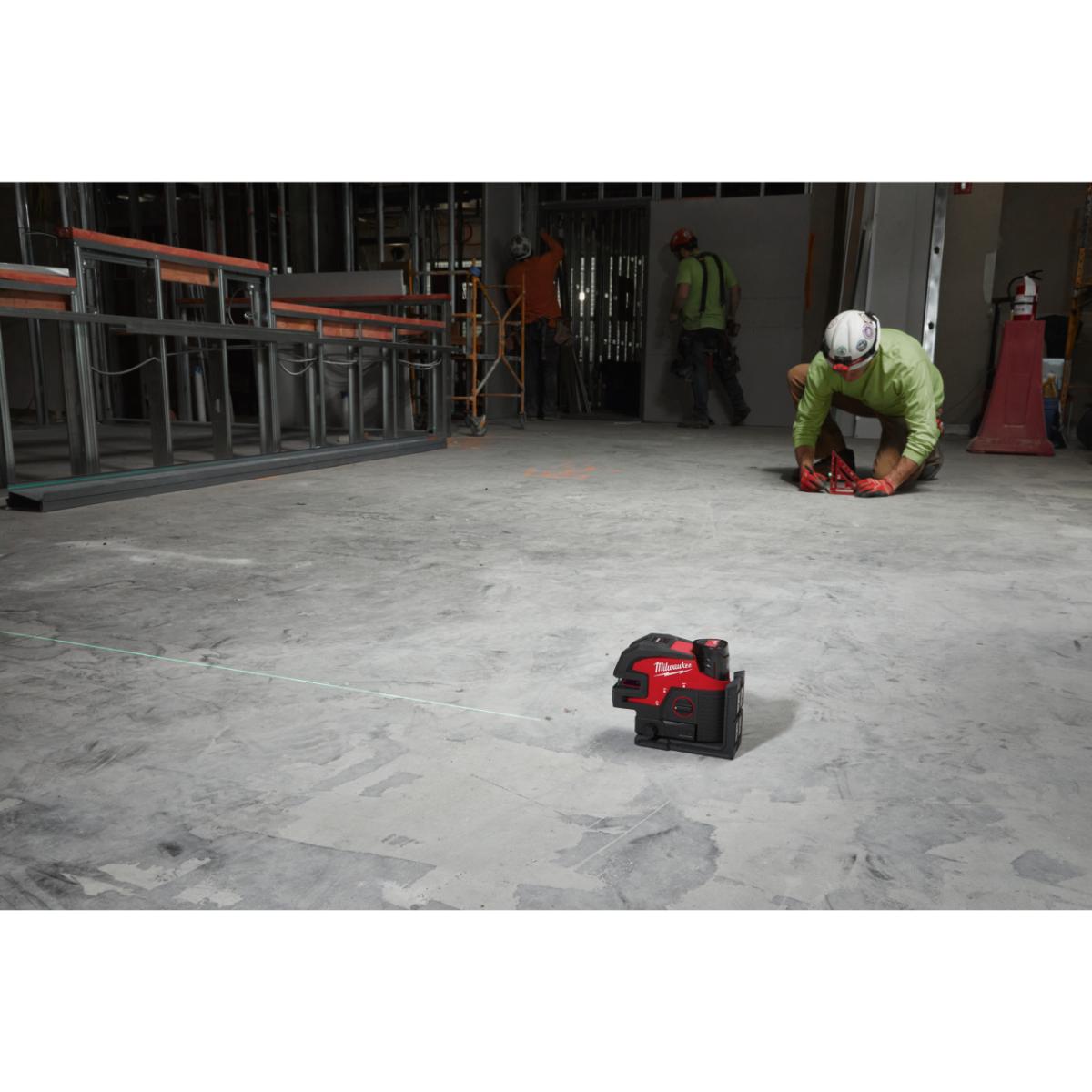 Milwaukee M12 Kreuzlinienlaser M12 CLL4P-0C