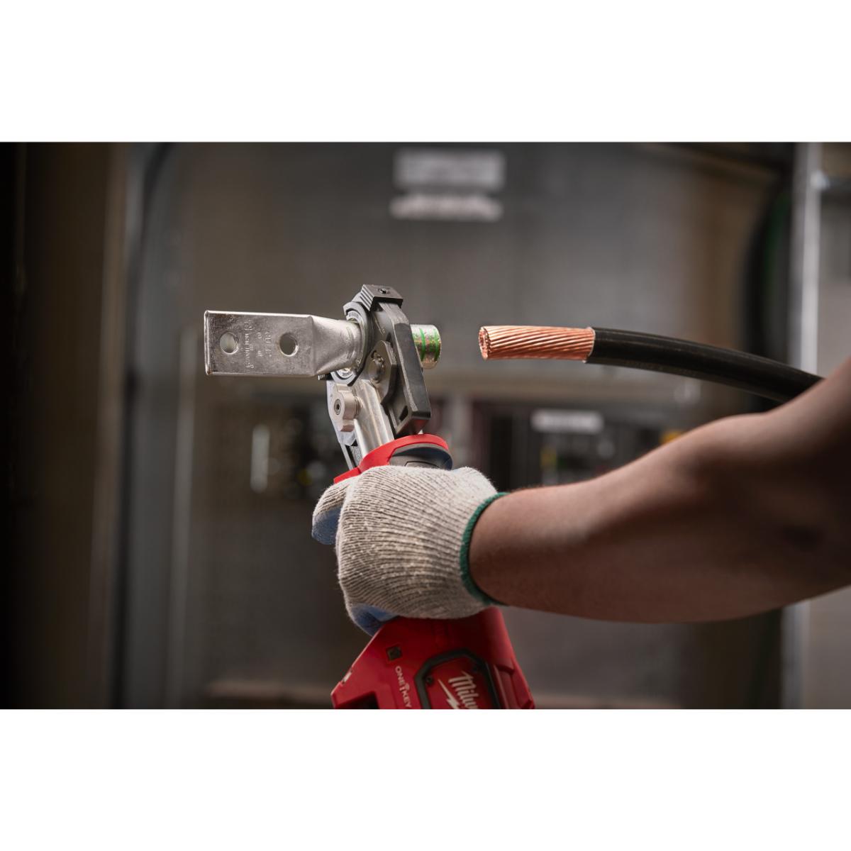 Milwaukee M18™ FORCE LOGIC™ Akku-Presswerkzeug (Elektro) M18 HCCT-201C