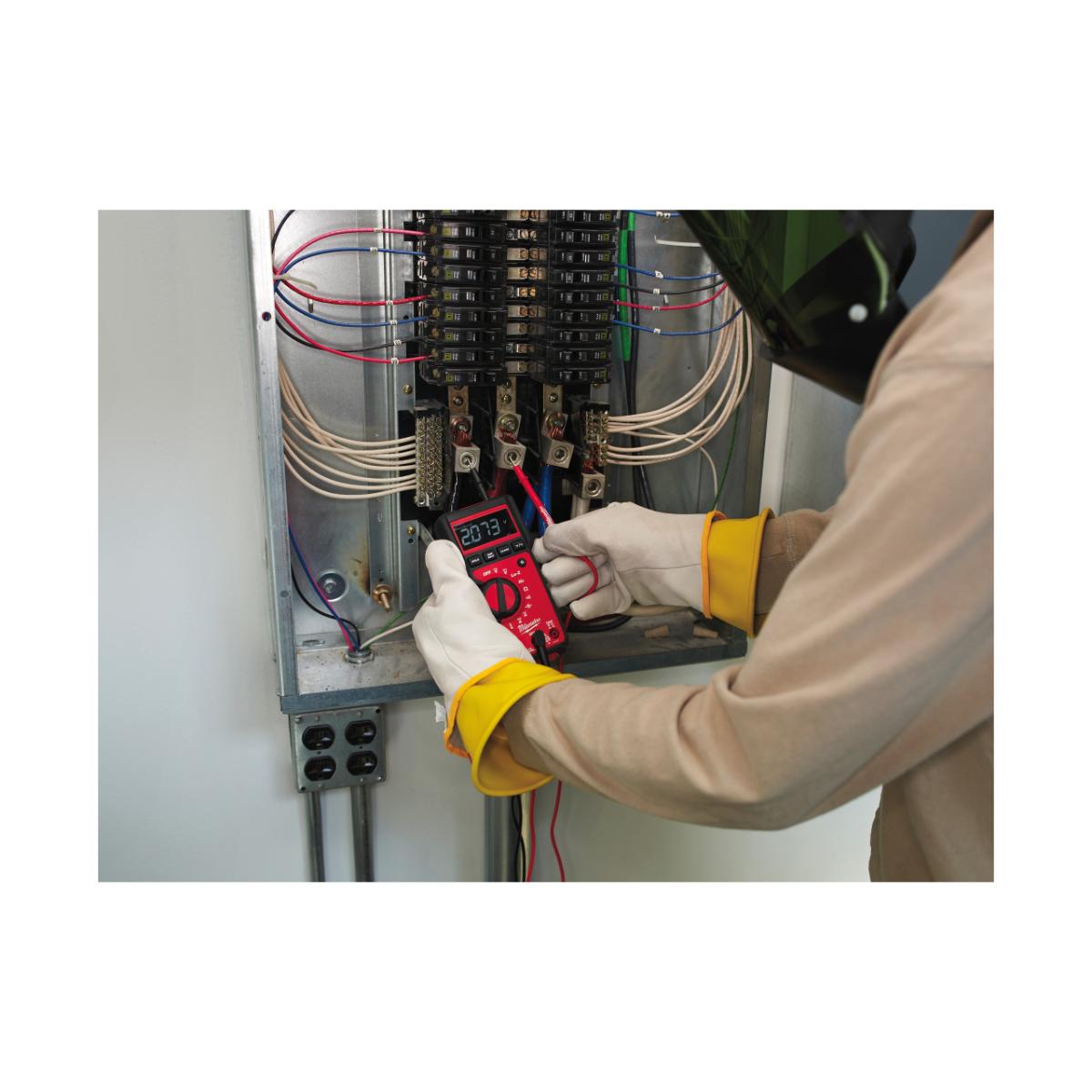 Milwaukee Digital-Multimeter 2217-40