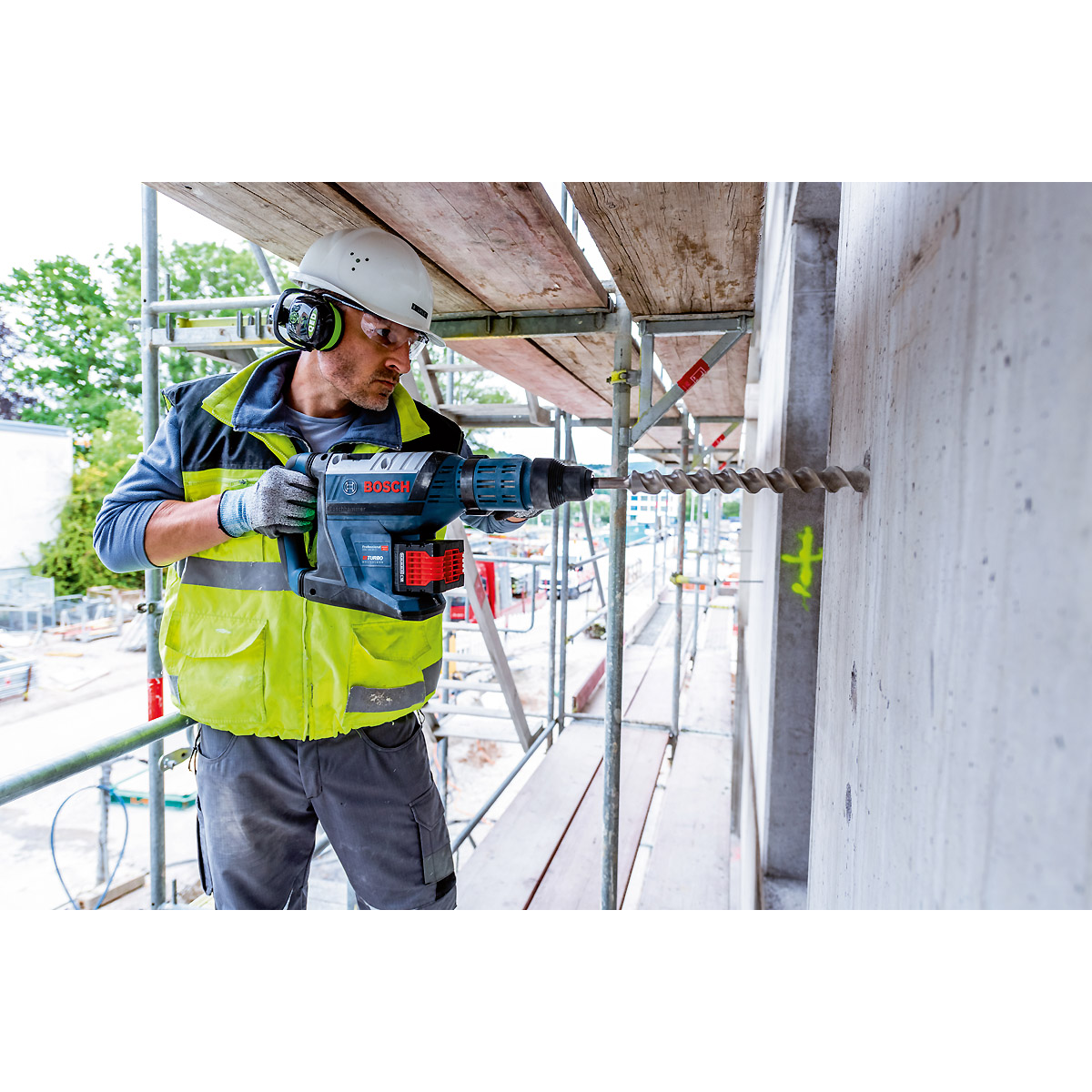 Bosch Akku-Bohrhammer BITURBO mit SDS max GBH 18V-45 C, Solo Version, Handwerkerkoffer