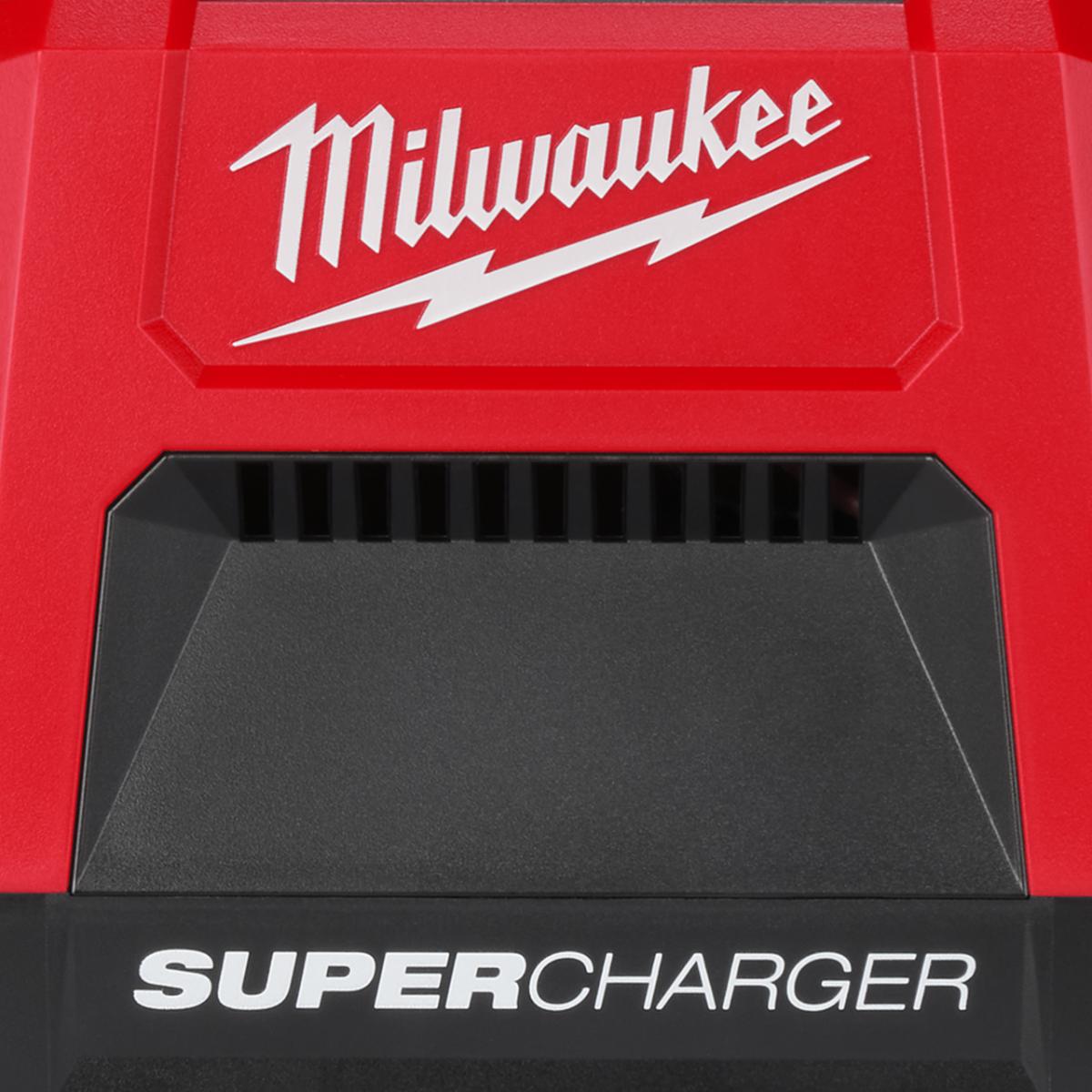 Milwaukee M18 Zweifach-Super-Schnellladegerät - M18DBSC