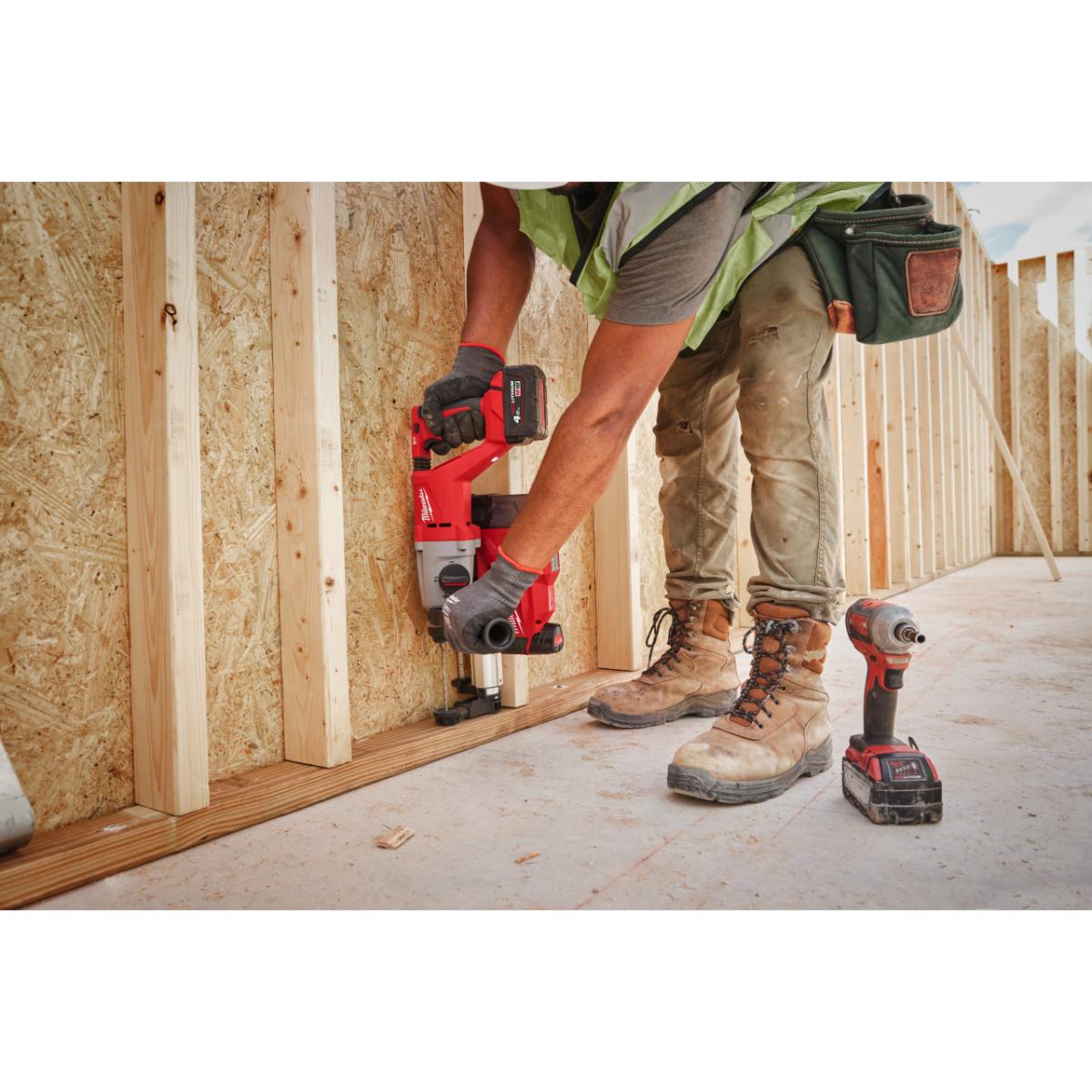 Milwaukee M18 SDS-plus Akku-Bohrhammer 26 mm mit D-Handgriff M18BLHACD26-402X EU