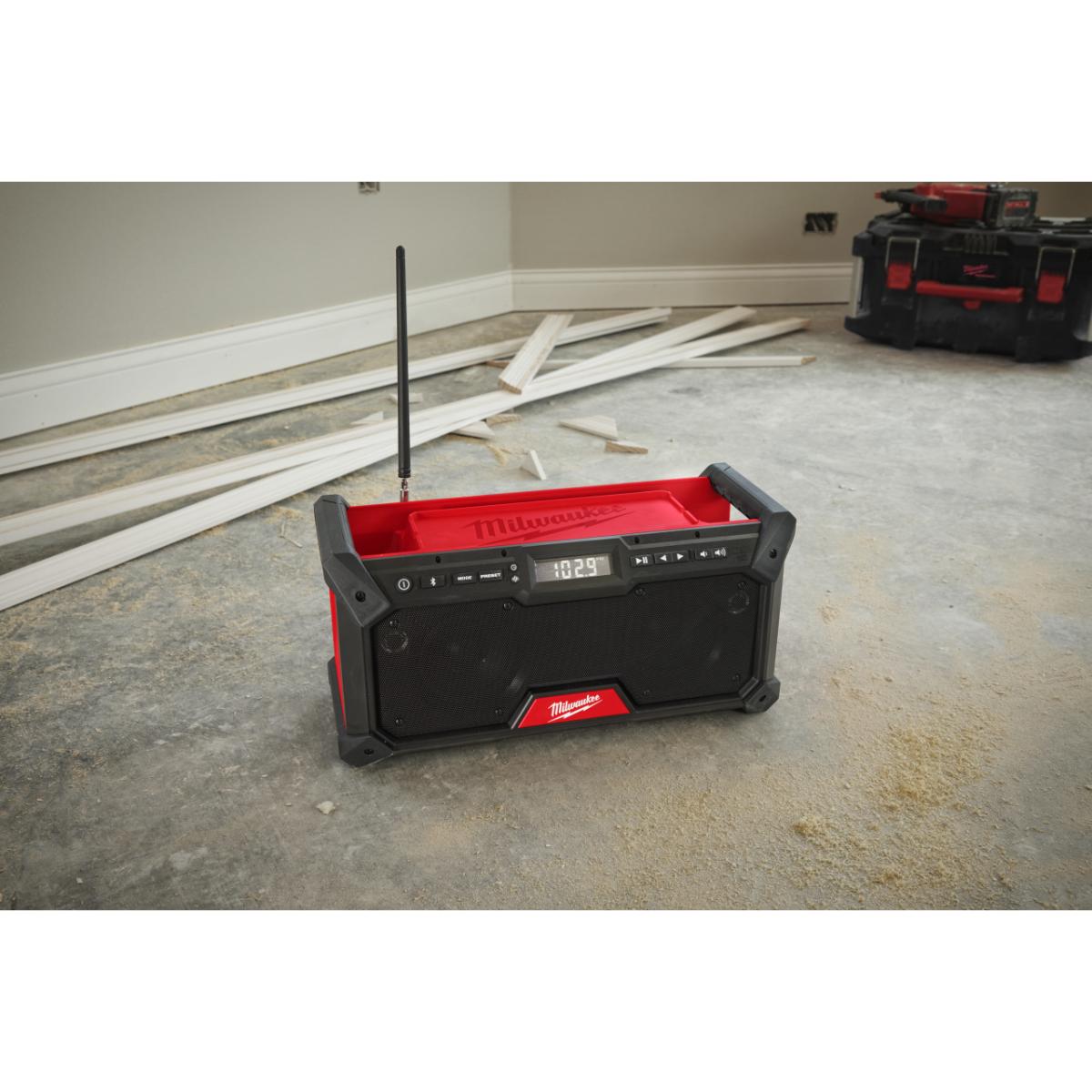 Milwaukee M18 Akku-Baustellenradio DAB+ M18RADDAB+G2-0