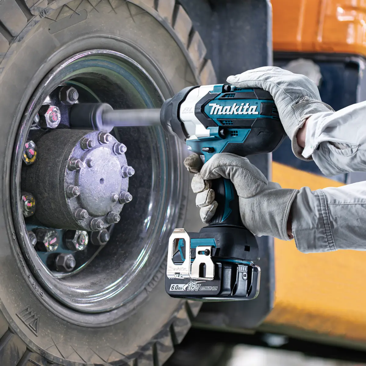Makita Akku-Schlagschrauber LXT 18V 3/4 Zoll 1.360 Nm - Langschaft Version - DTW1005Z