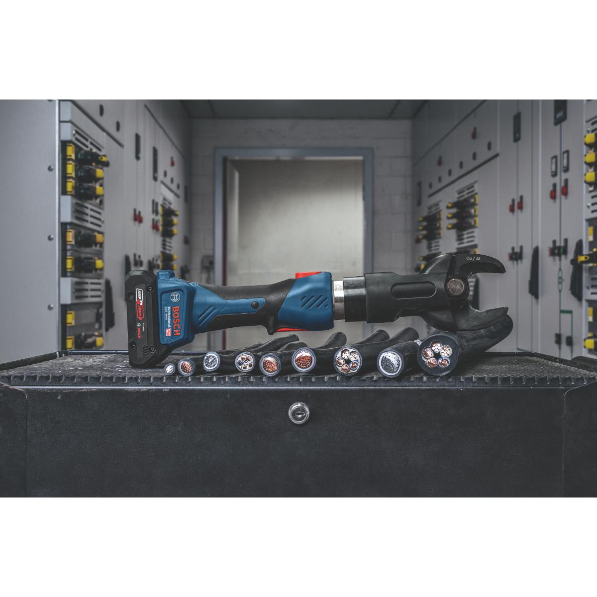 Bosch Akku-Hydraulischer Kabelschneider GKH 18V-50 in XL-BOXX