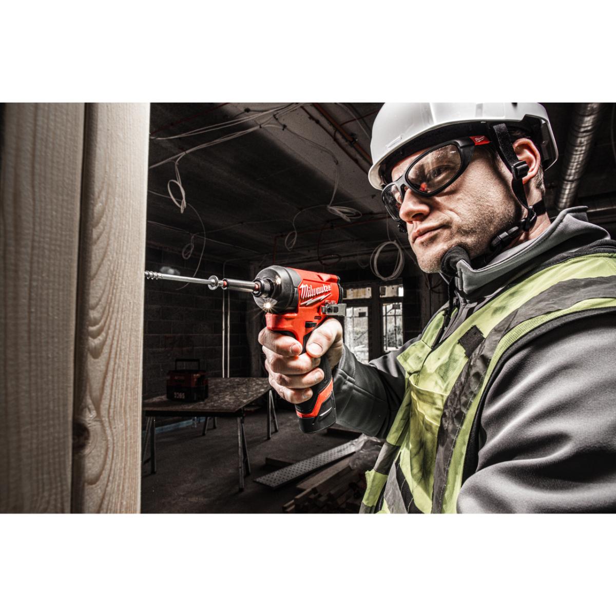 Milwaukee FUEL Akku-Kompakt-Schlagschrauber M12FID2-202x