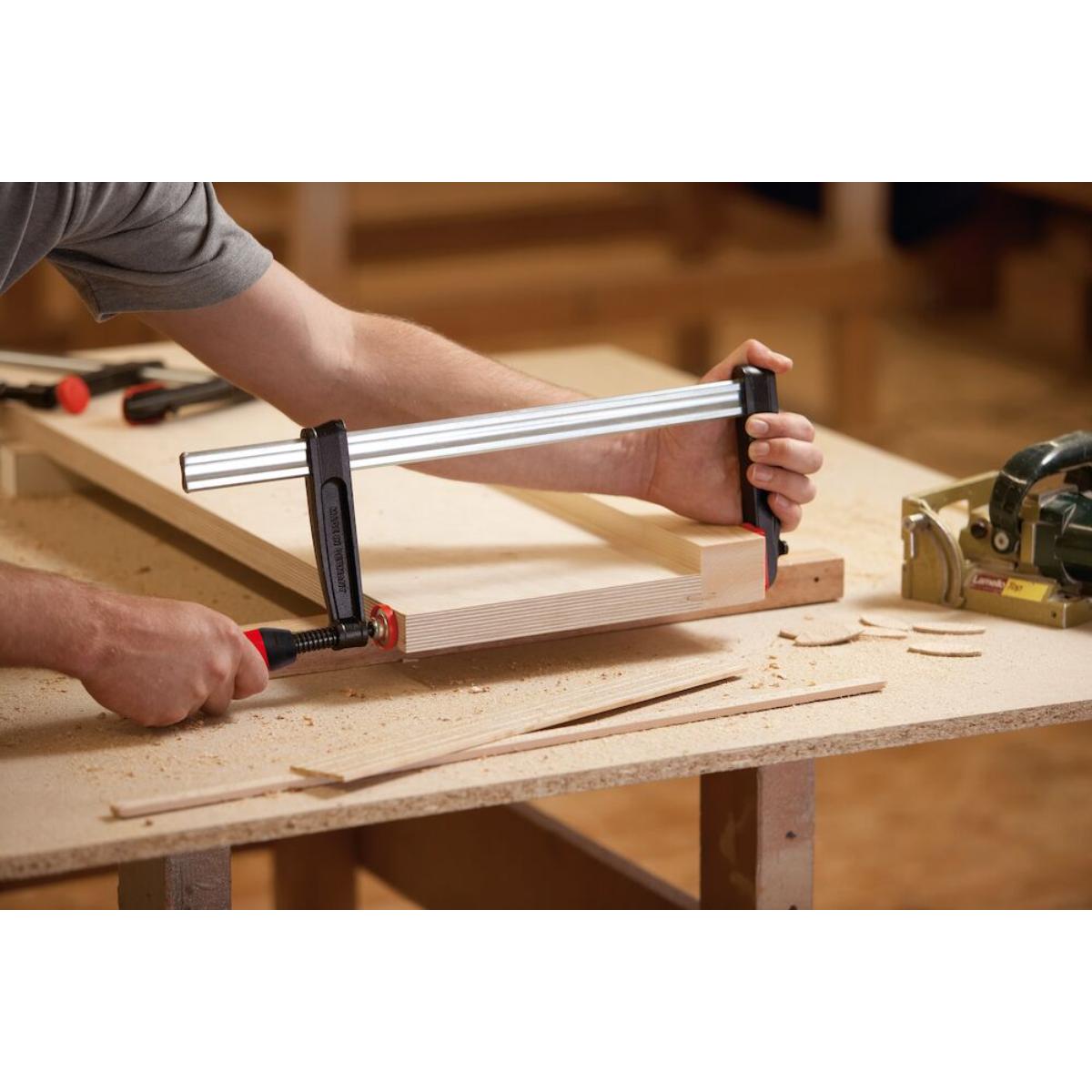 BESSEY Temperguss-Schraubzwinge TPN mit 2-Komponenten-Kunststoffgriff