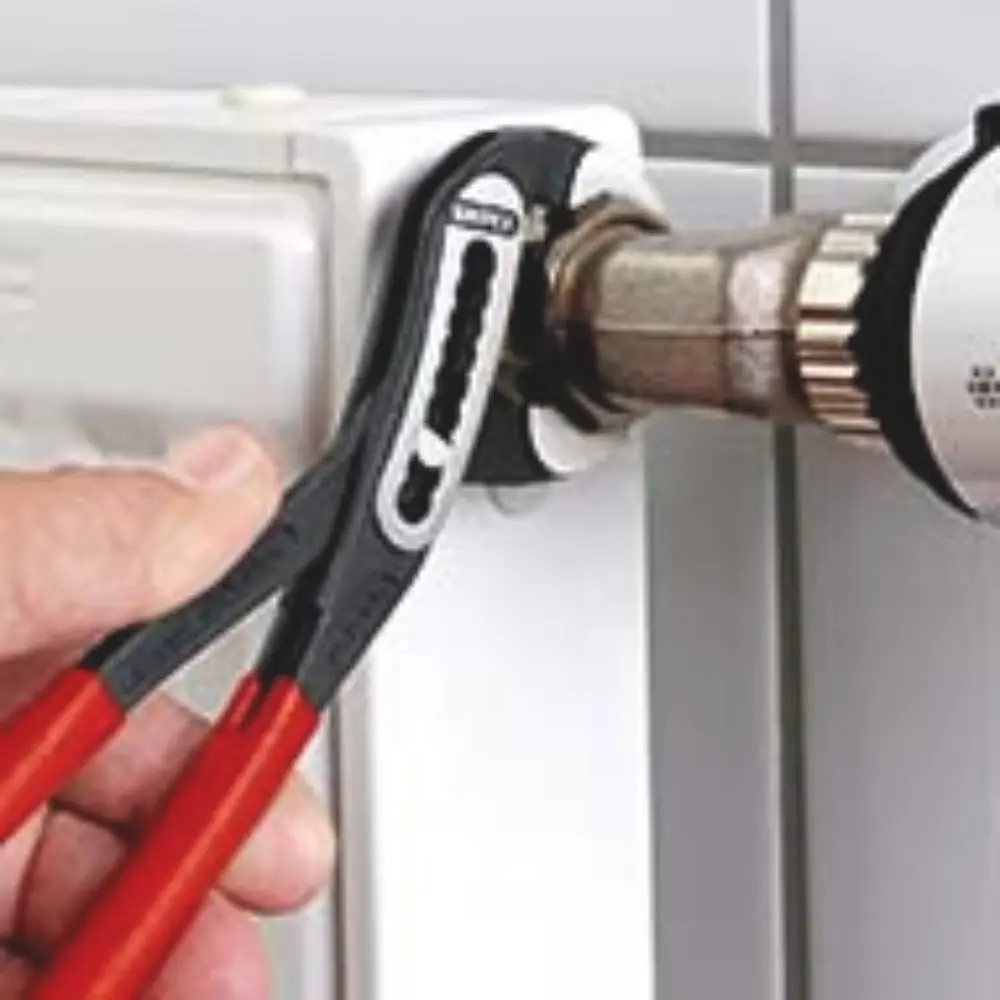 KNIPEX Alligator Wasserpumpenzange mit Mehrkomponenten-Hüllen schwarz atramentiert 180 mm