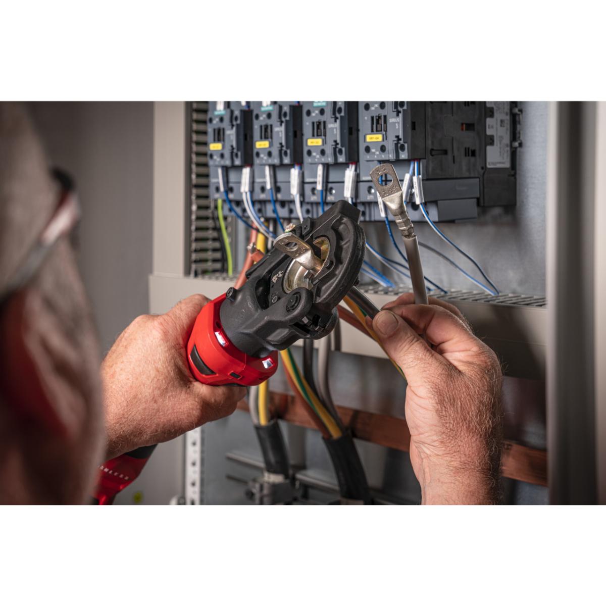 Milwaukee ONE KEY Akku-Presswerkzeug M18 ONEHCCT60-0C