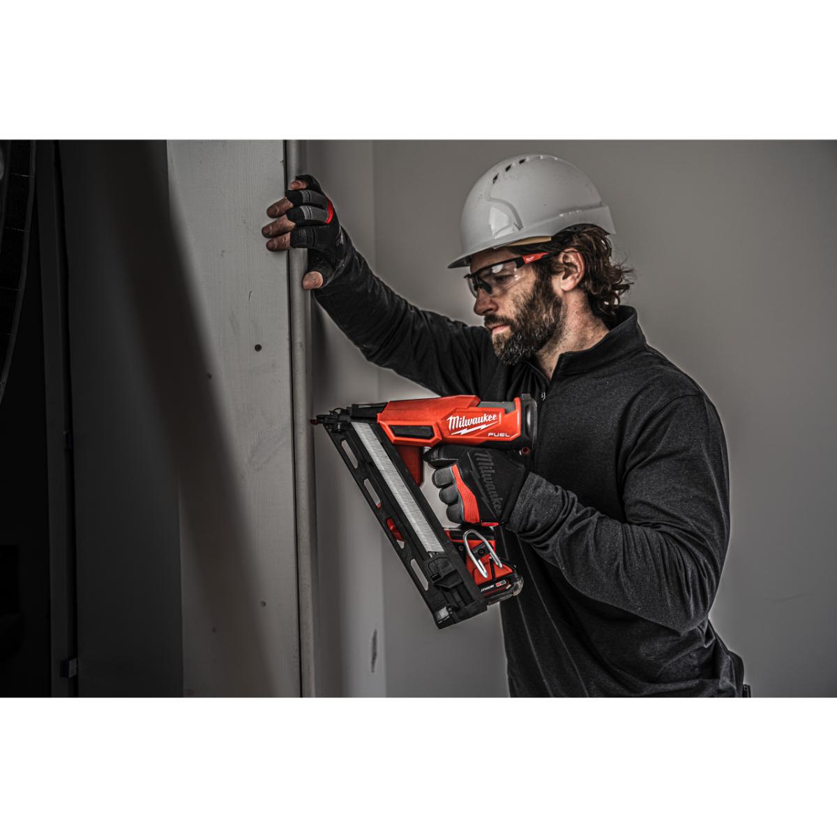Milwaukee FUEL Akku-Nagler M18 FN15GA-0X