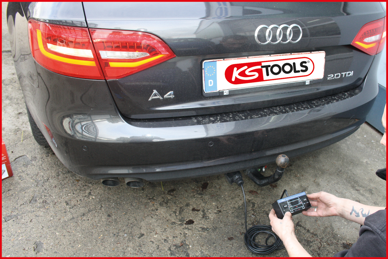 KS Tools 12V Zugwagentester - Prüfgerät für Anhängersteckdosen-Satz 7 + 13-polig, 2-tlg