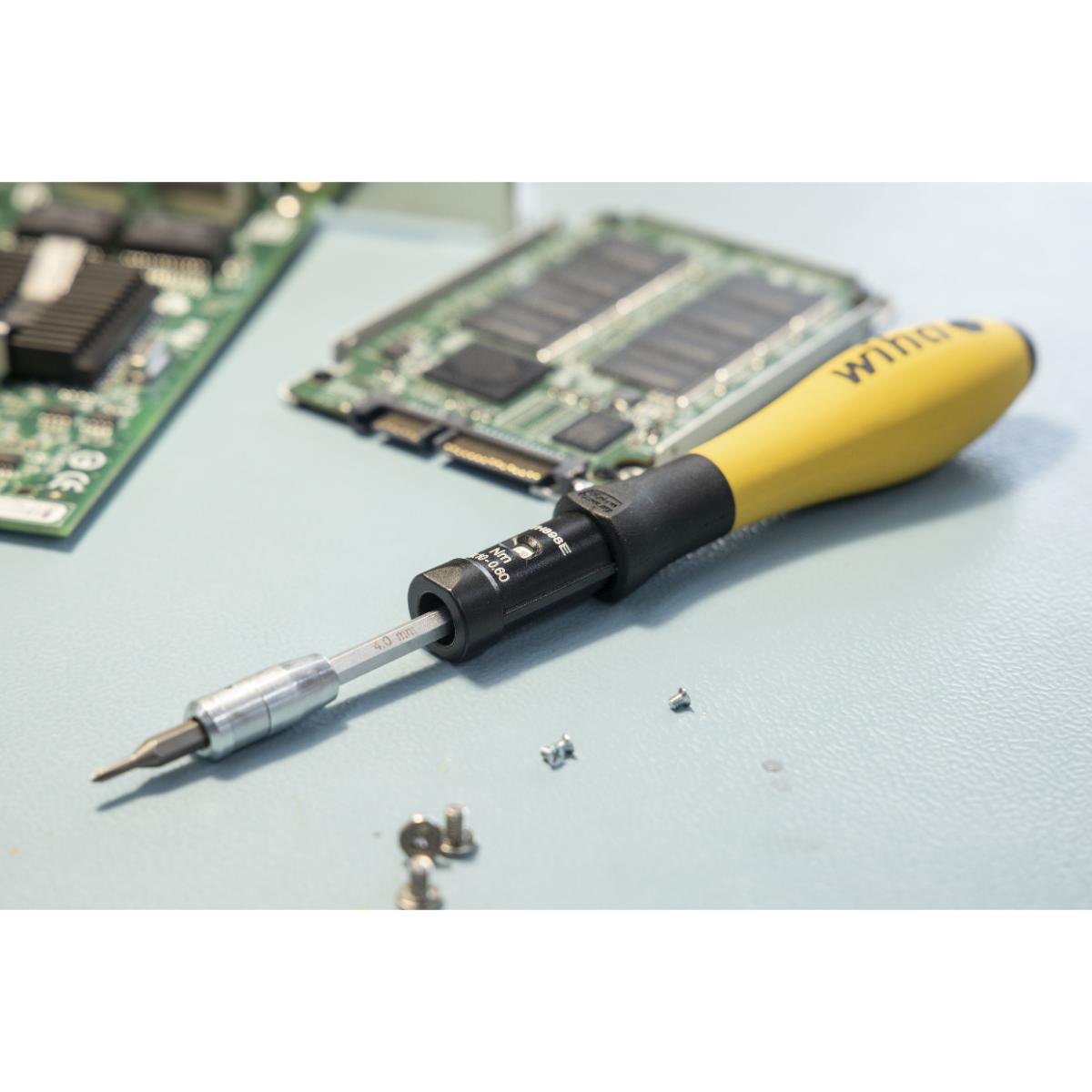 Wiha Drehmoment-Schraubendreher Set TorqueVario -S Micro ESD 0,1-0,6 Nm gemischt 18-teiliges Set variabel einstellbare Drehmomentbegrenzung mit Box