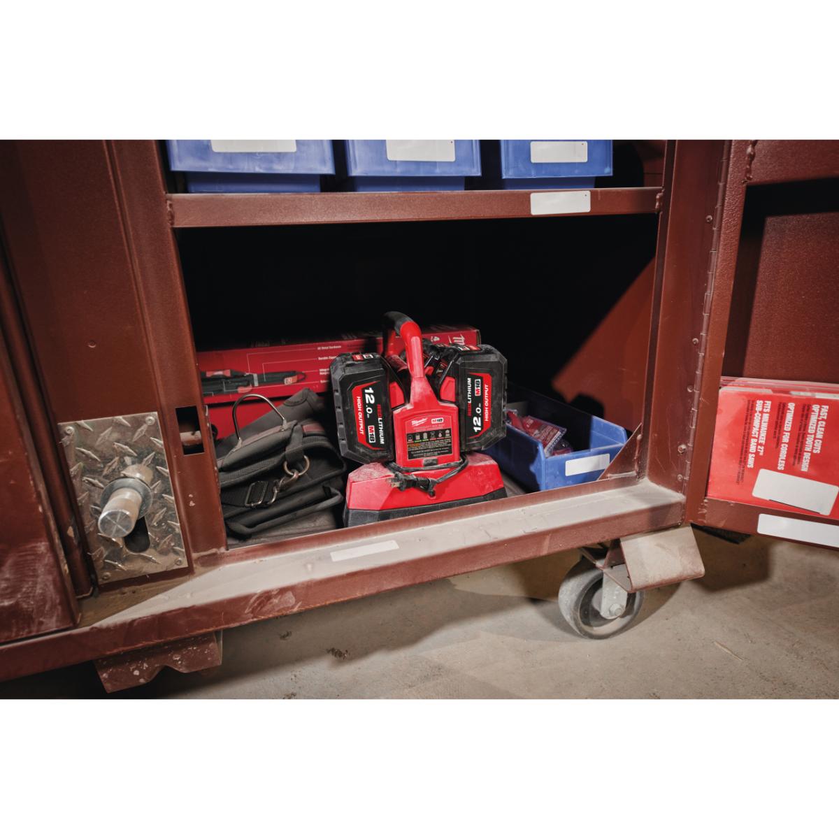 Milwaukee PACKOUT 6-fach Ladegerät M18 PC6