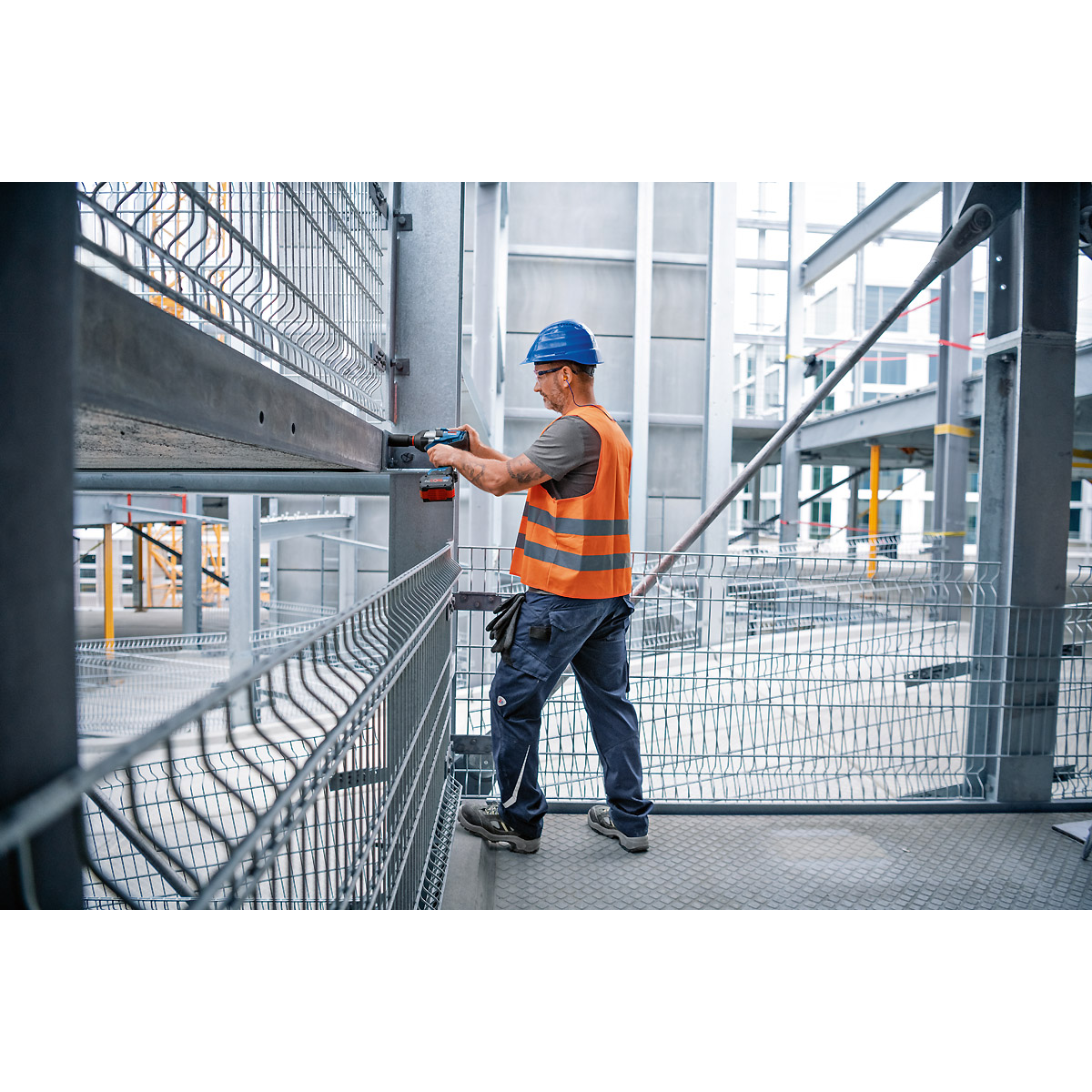 Bosch Akku-Drehschlagschrauber GDS 18V-1050 H