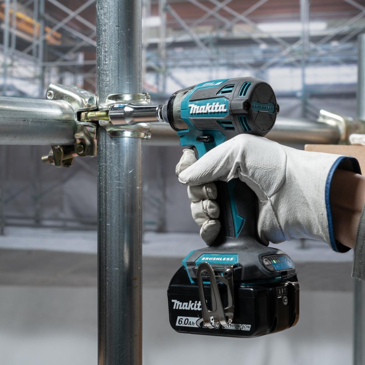 Makita Akku-Schlagschrauber LXT 18V 1/4 Zoll - 180 Nm - 0-3.800 U/min - DTD173RTJ