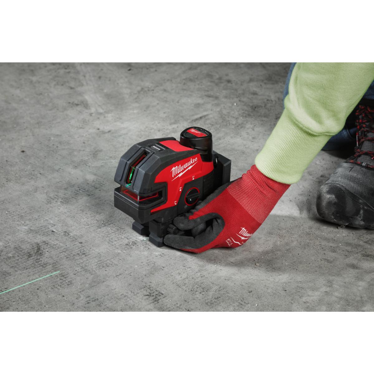 Milwaukee M12 Kreuzlinienlaser M12 CLL4P-0C