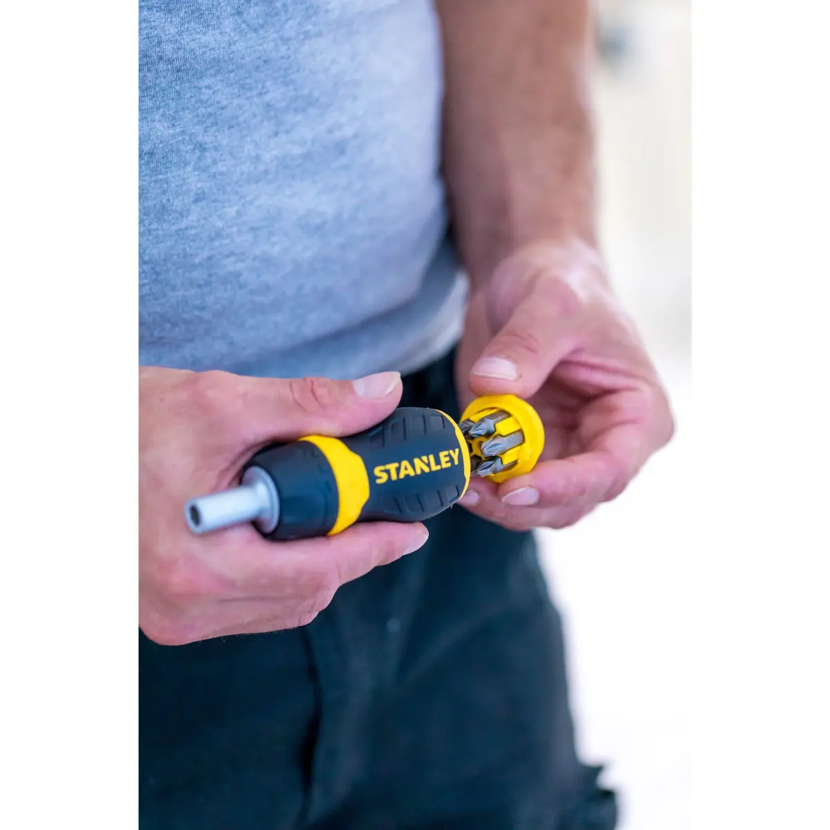 STANLEY Bit-Schraubendreher kurz 6 Bits Ratsche Schl. Phillips