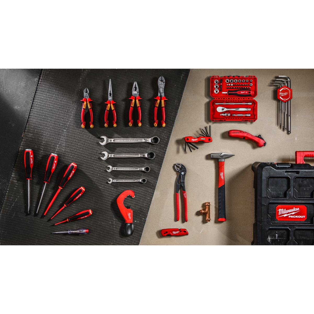 Milwaukee Installateur-Handwerkzeuge Set 73-teilig im PACKOUT Koffer