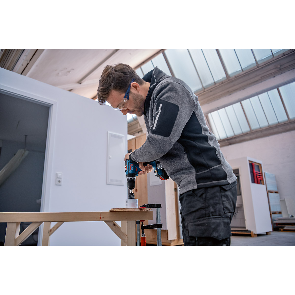 Bosch Akku-Schlagbohrschrauber GSB 18V-90 C mit L-BOXX