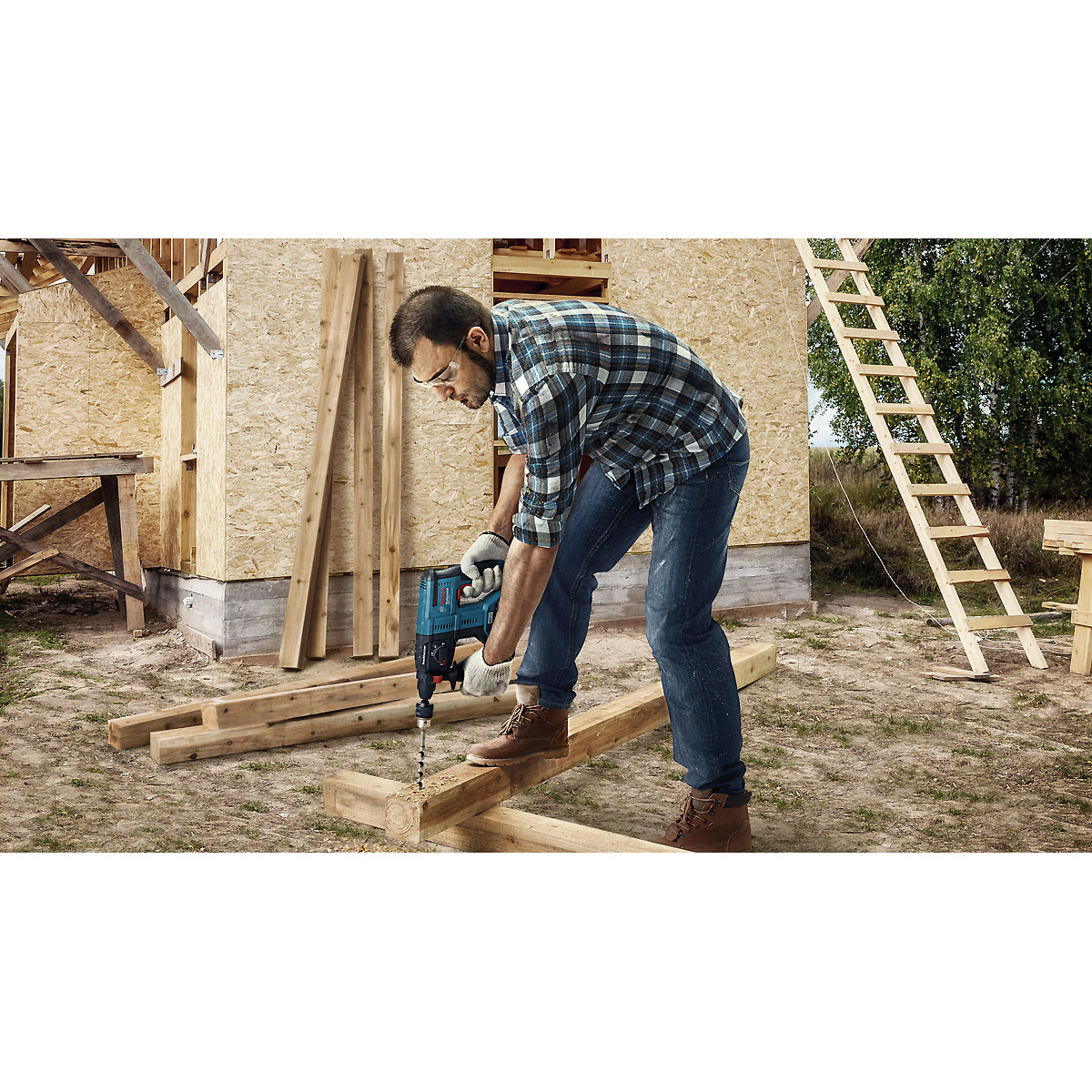 Bosch Akku-Bohrhammer mit SDS plus GBH 18V-21 mit L-BOXX