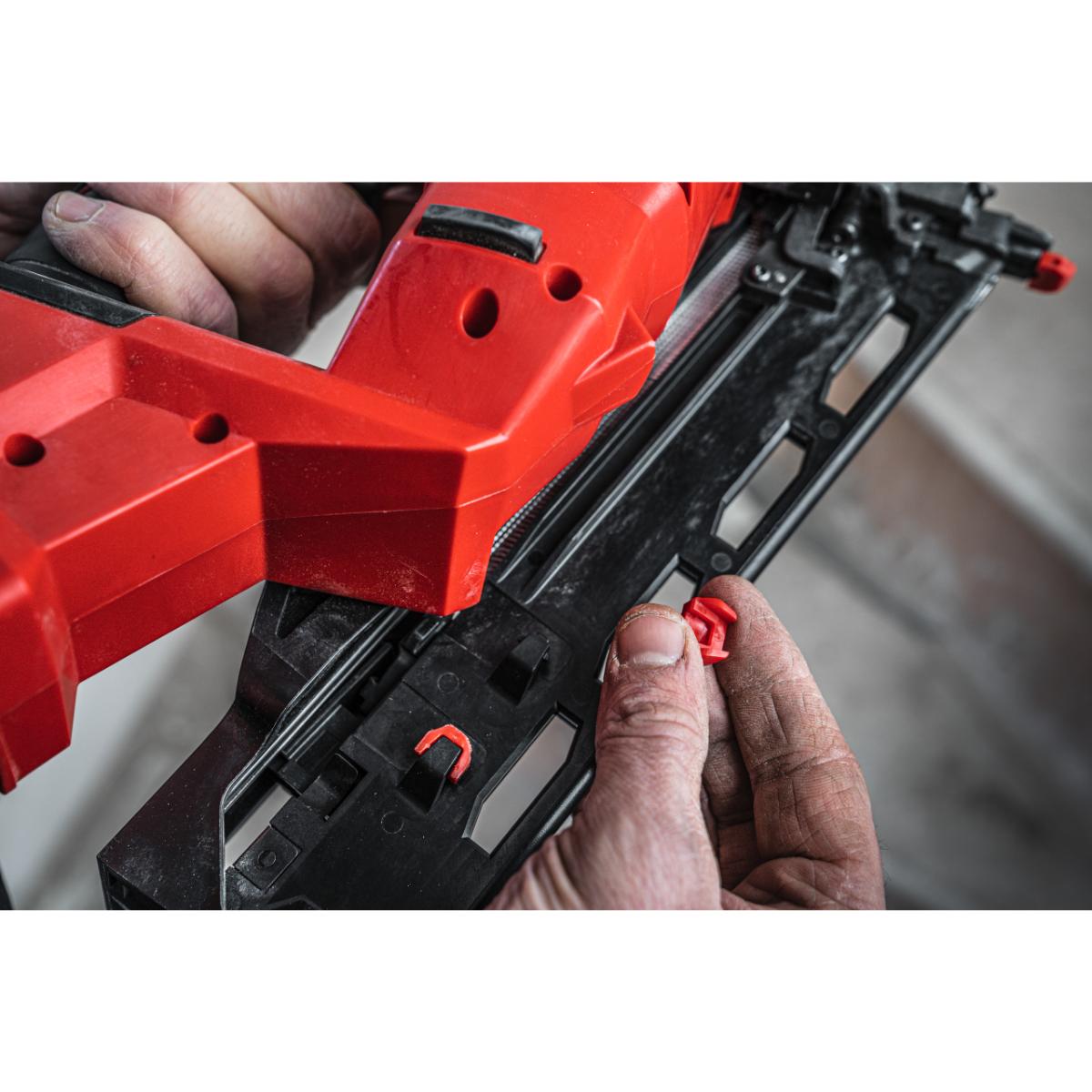 Milwaukee FUEL Akku-Nagler M18 FN15GA-0X