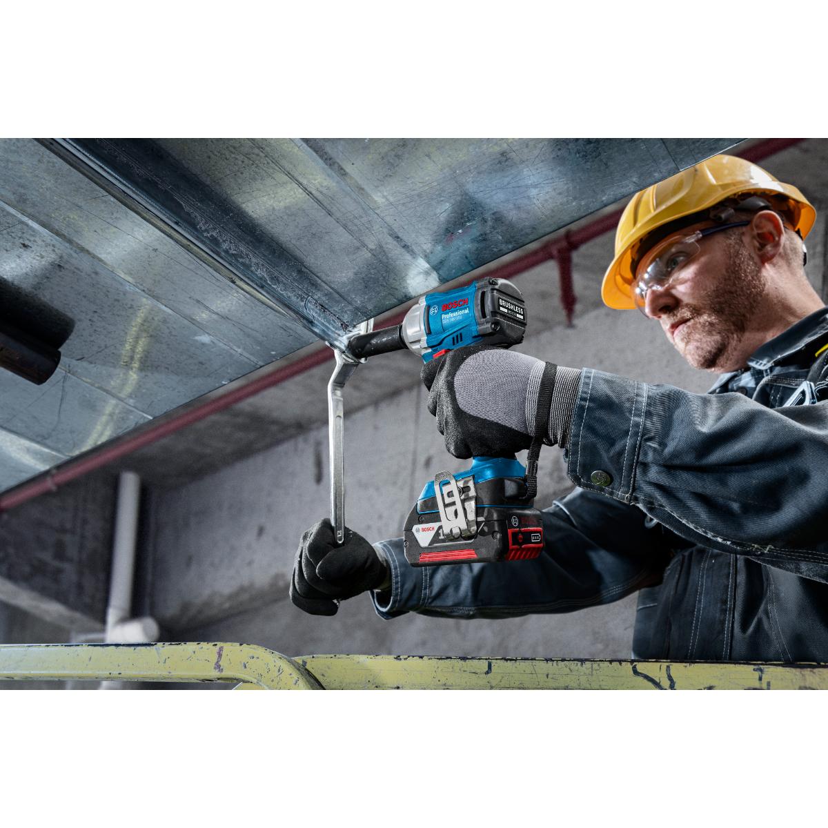 Bosch Akku-Drehschlagschrauber GDS 18V-350 in L-BOXX