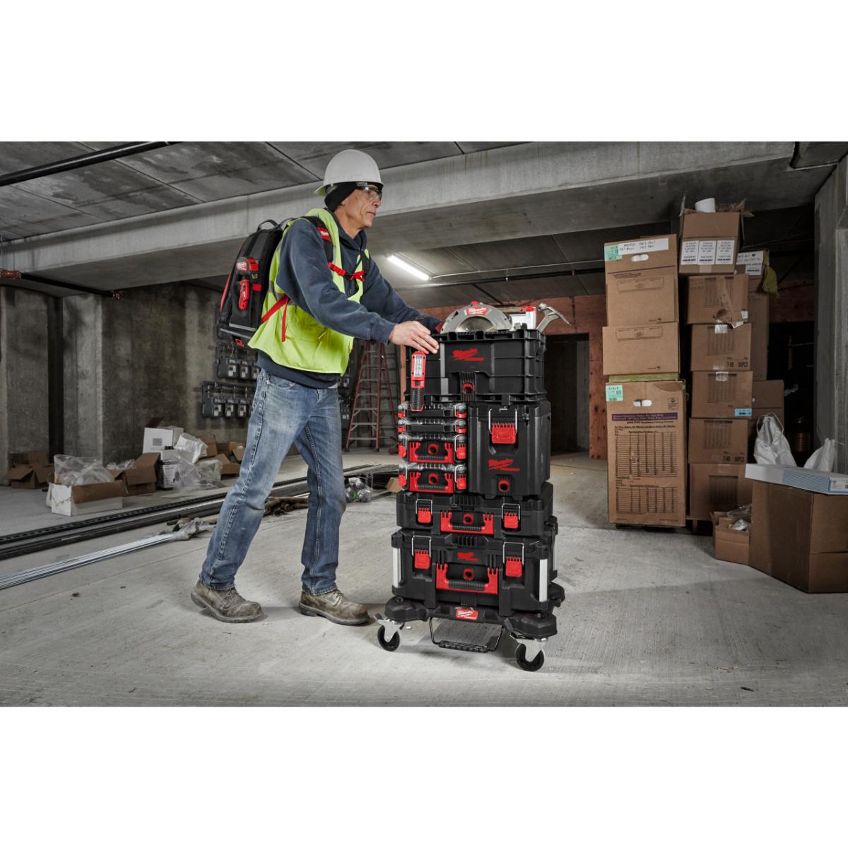 Milwaukee PACKOUT Kompakt-Werkzeugbox
