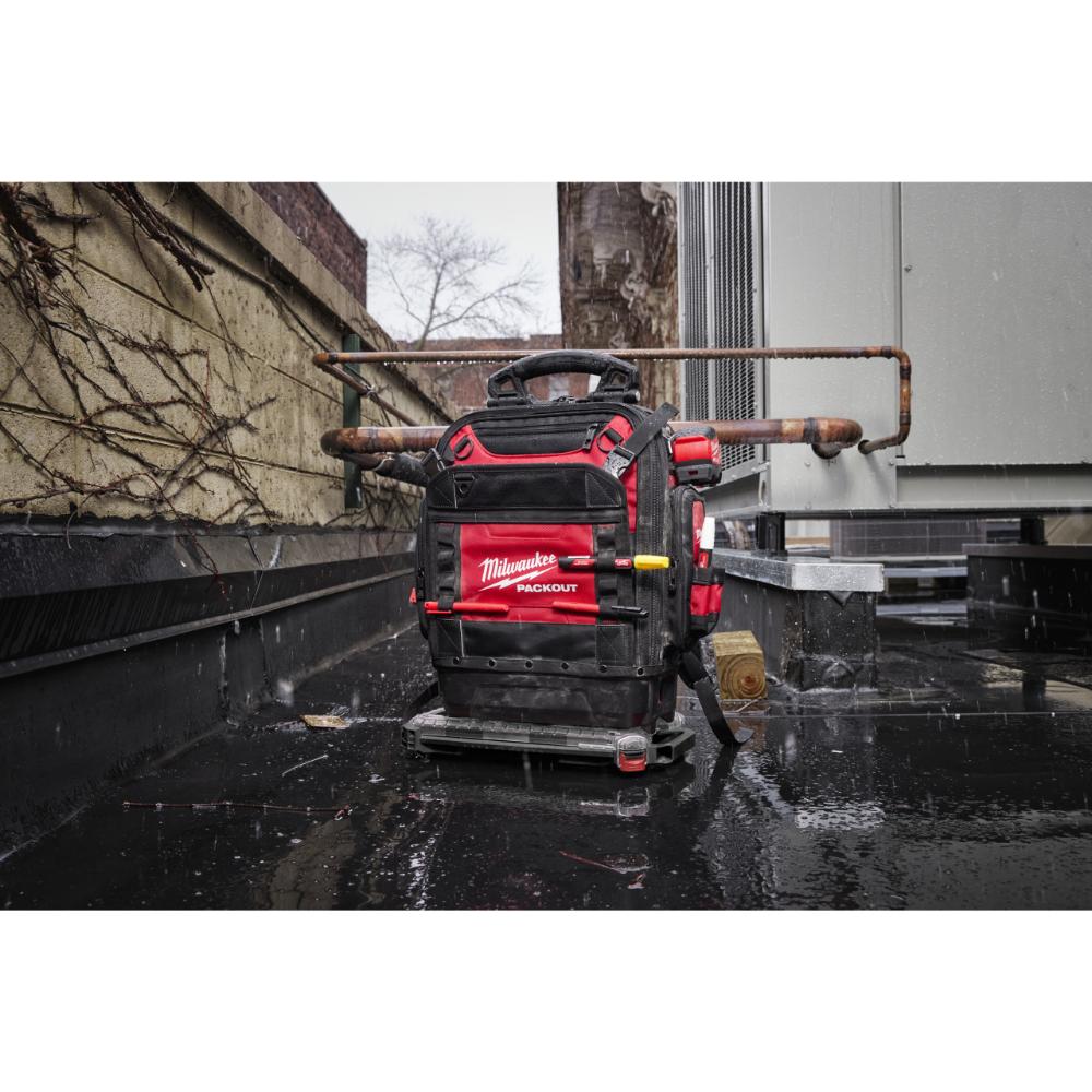 Milwaukee PACKOUT Rucksack verstärkt 630 x 430 x 230 mm