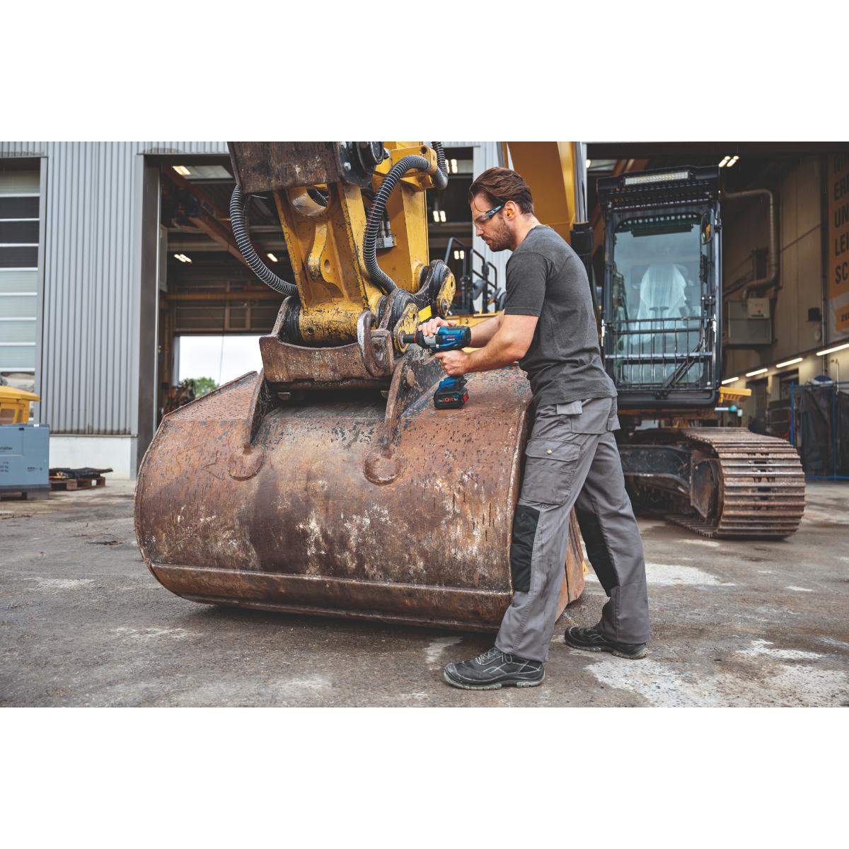 Bosch Drehschlagschrauber GDS 18V-1600 HC solo