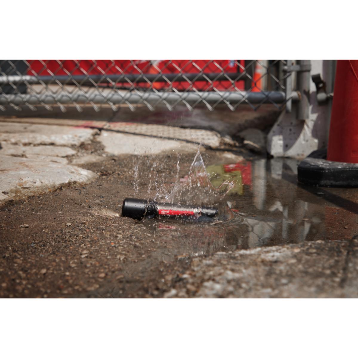 Milwaukee USB Akku-Taschenlampe L4 FL2000-301