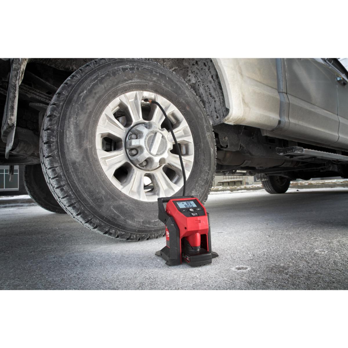 Milwaukee M12™ Akku-Kompressor M12 BI-0